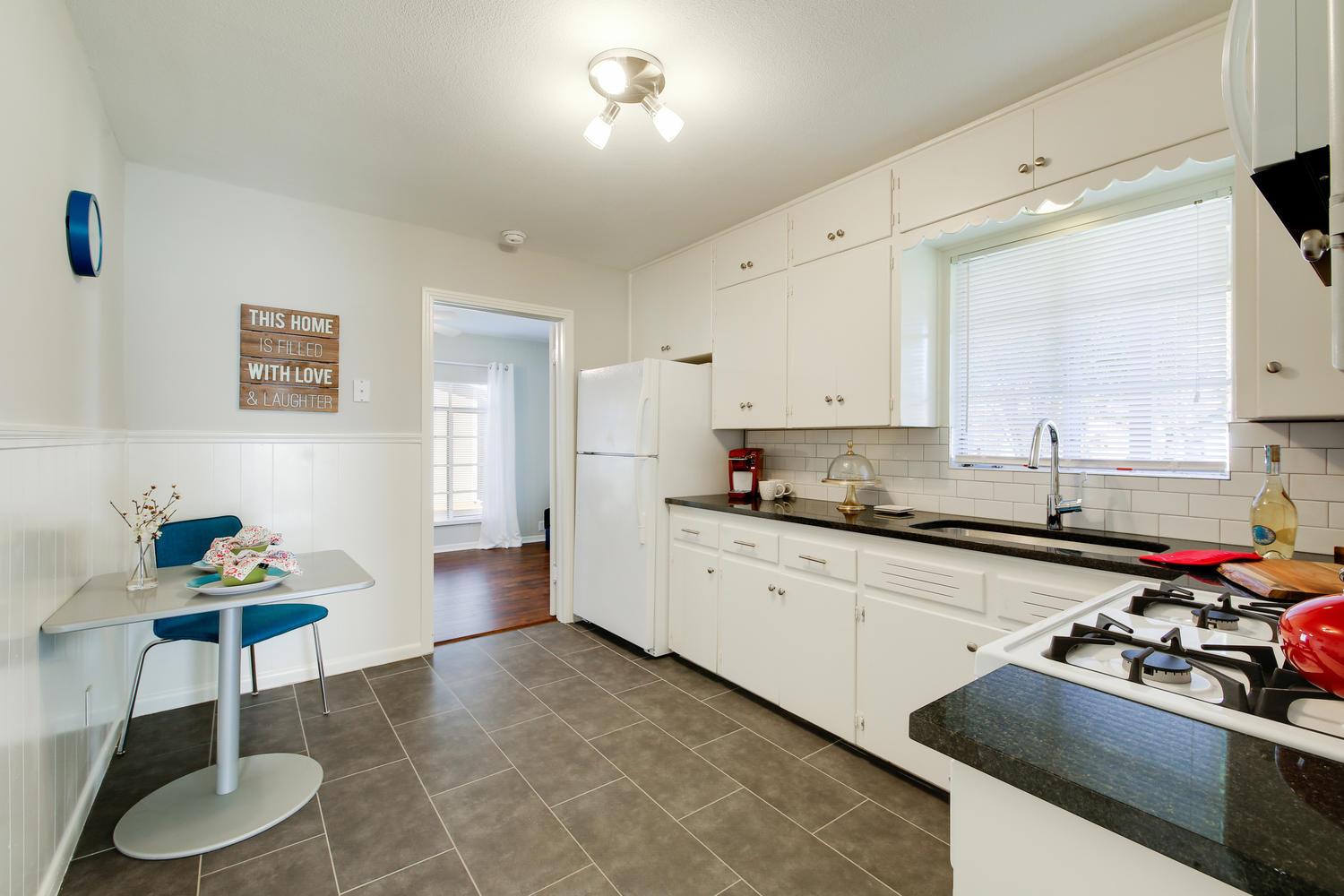 1905 W Saint Johns Ave #a Property Photo 12