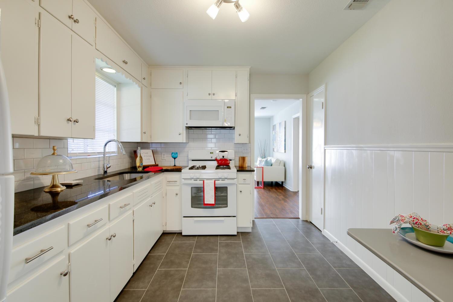 1905 W Saint Johns Ave #a Property Photo 14