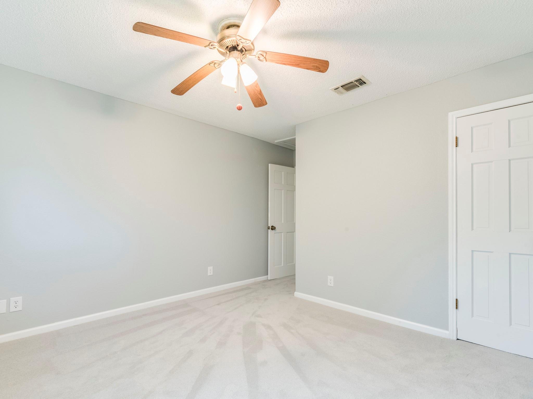 3214 Foster Ln Property Photo 6