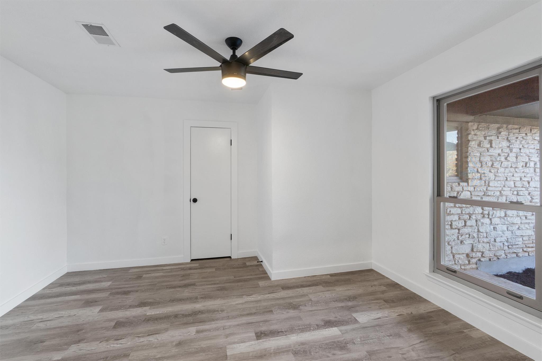 1701 Deep Wood Dr Property Photo 15