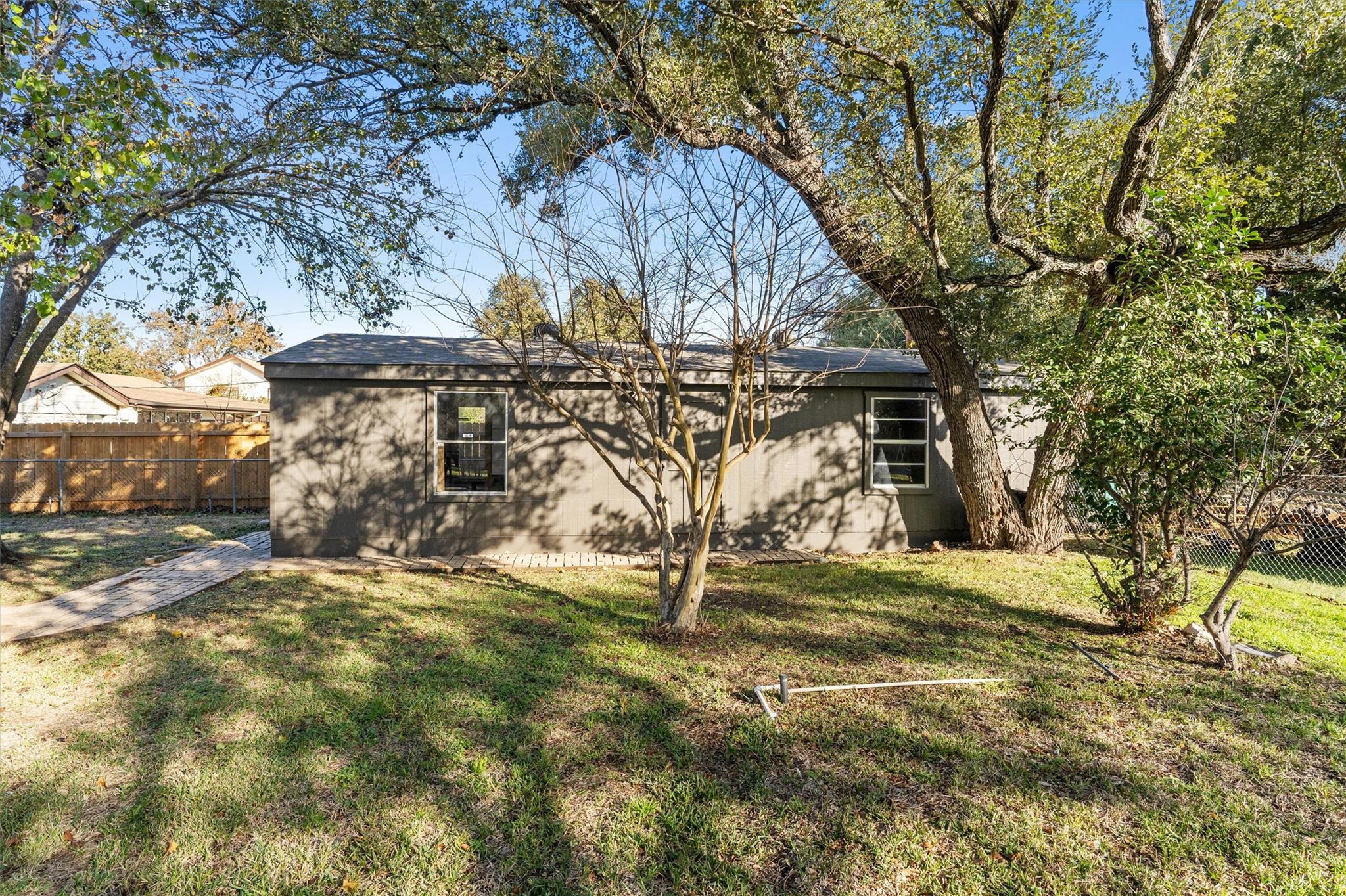 1701 Deep Wood Dr Property Photo 30