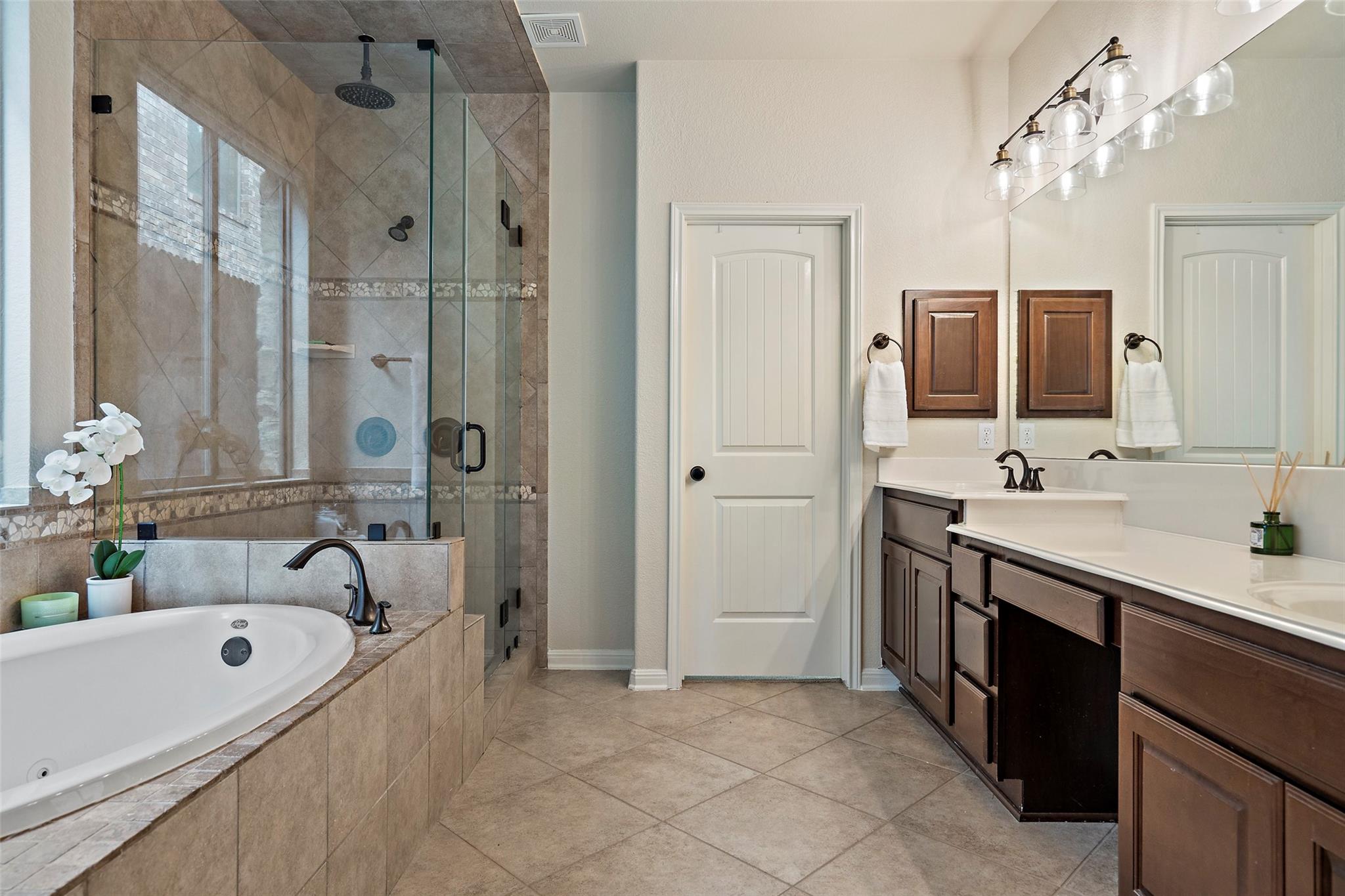 11705 Palisades Pkwy Property Photo 15