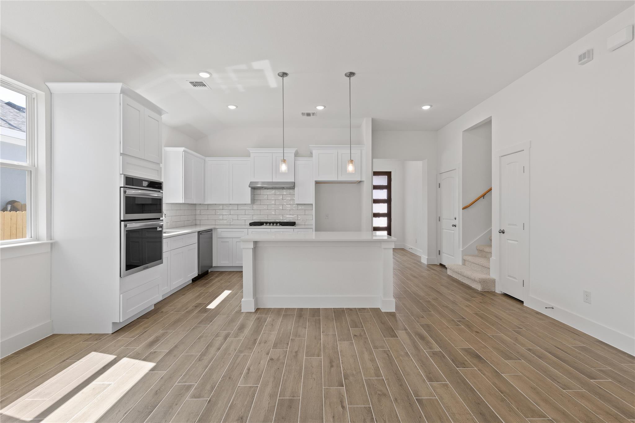 19113 Sedge Wren Ln Property Photo 12