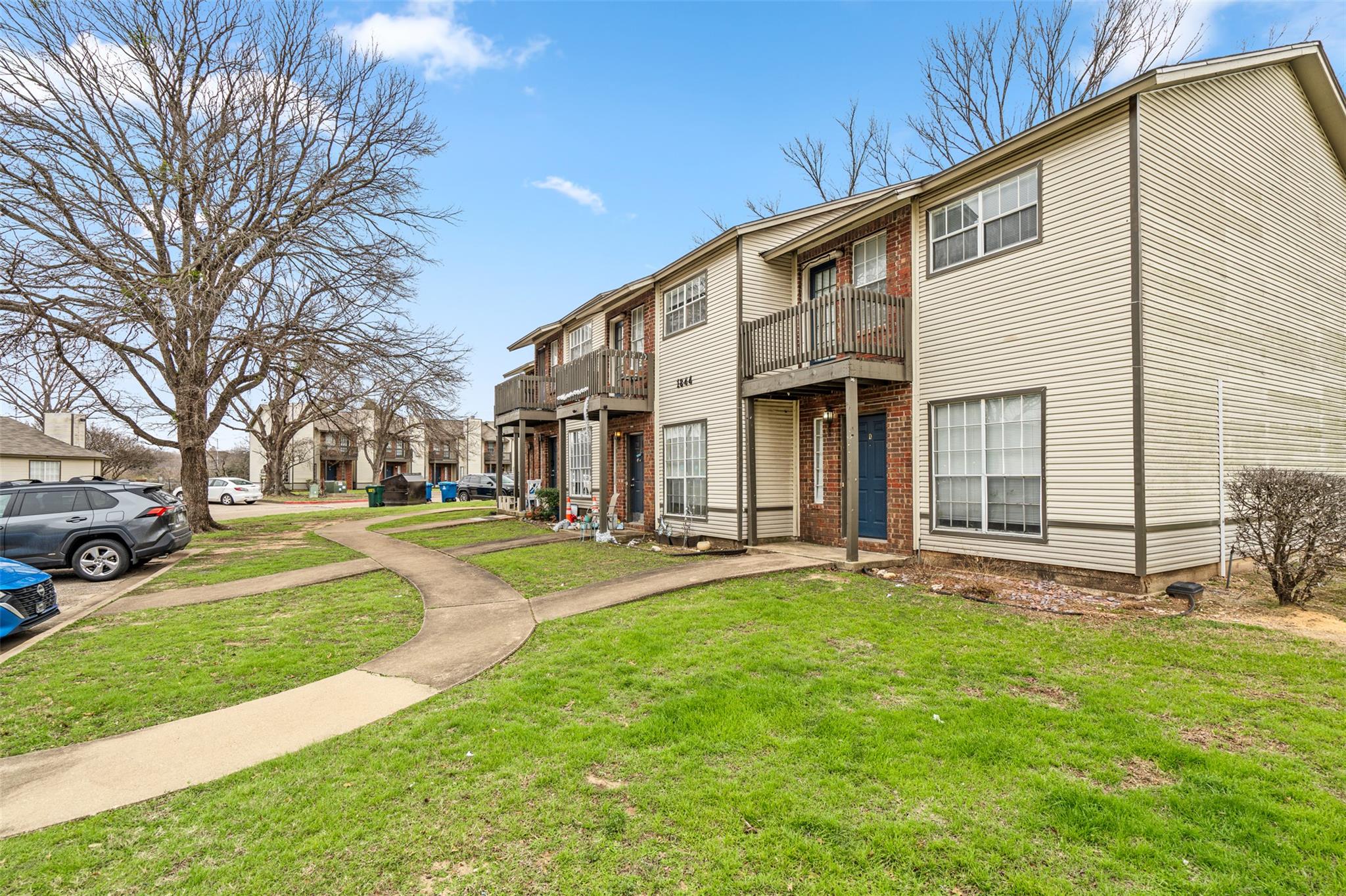 1844 River Crossing Cir D Property Photo 1
