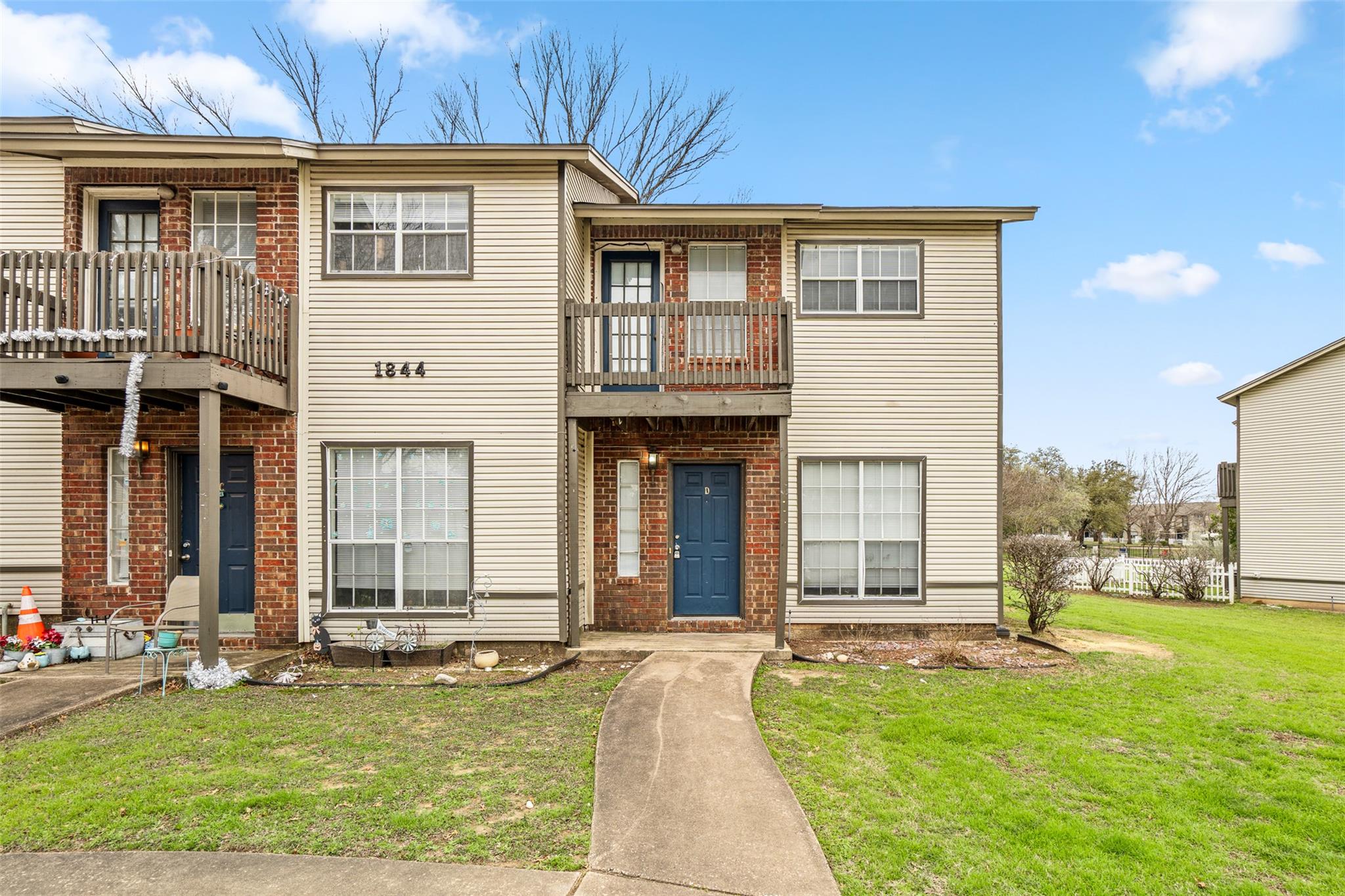 1844 River Crossing Cir D Property Photo 2