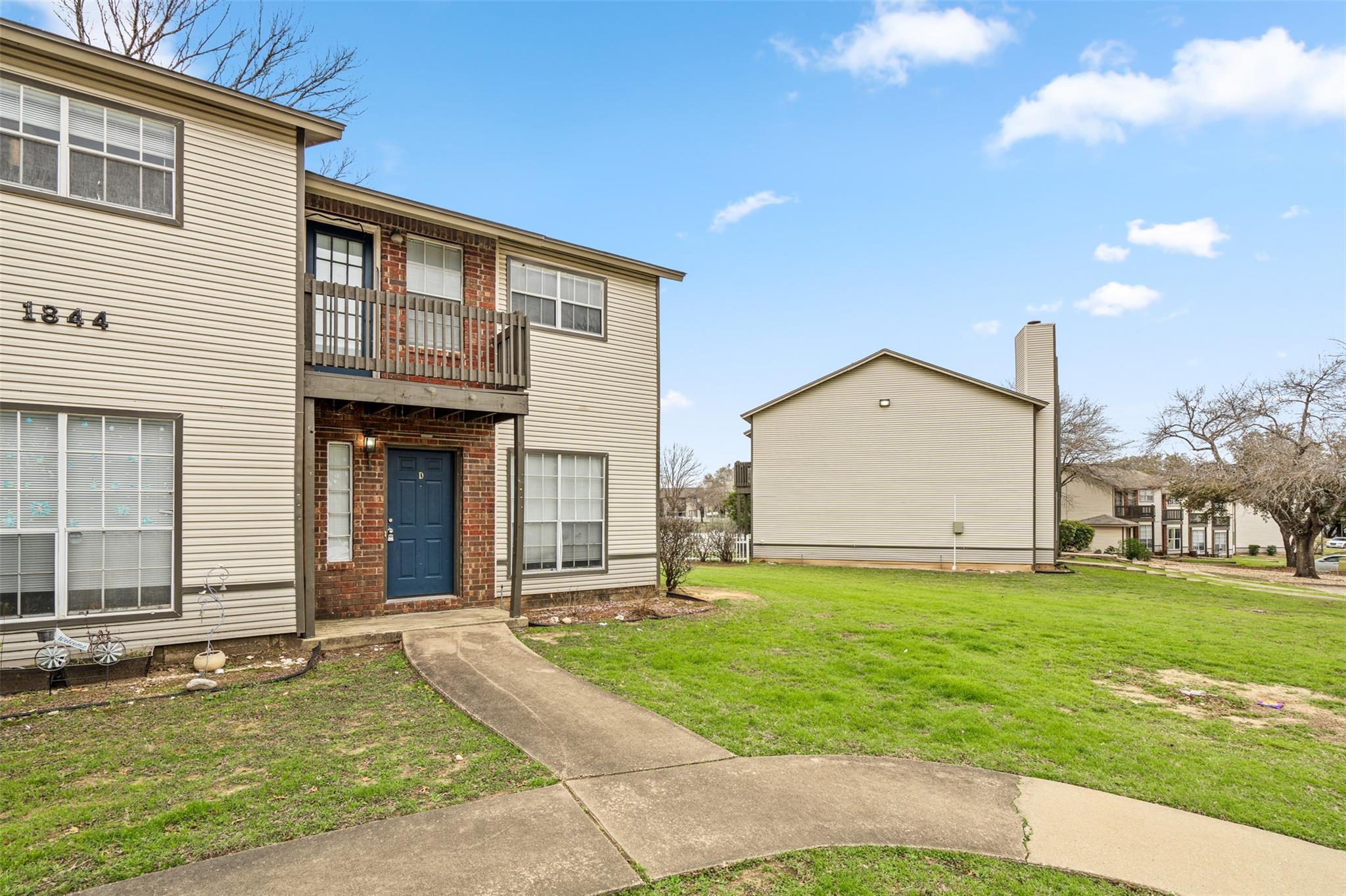 1844 River Crossing Cir D Property Photo 3