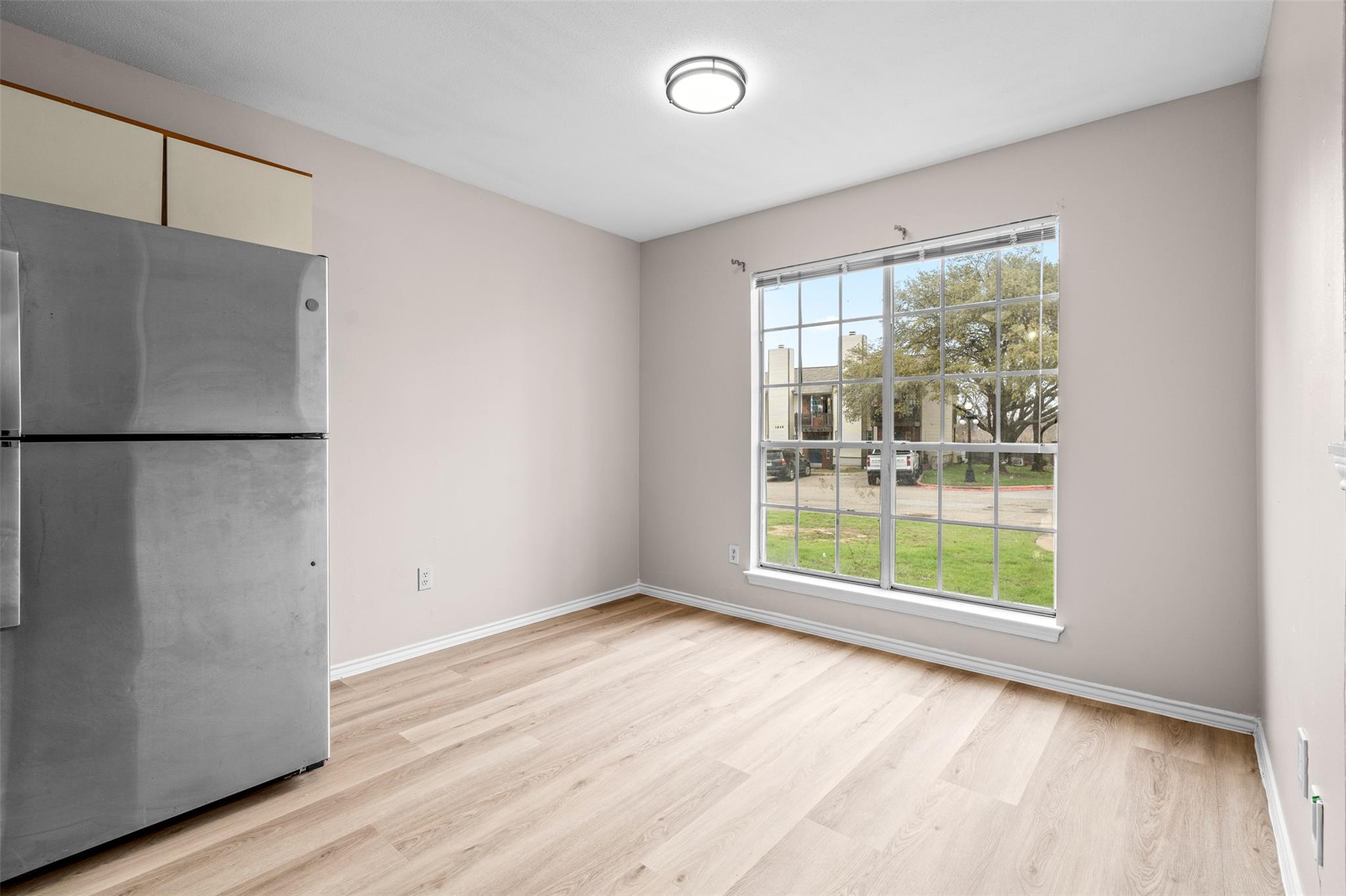 1844 River Crossing Cir D Property Photo 5