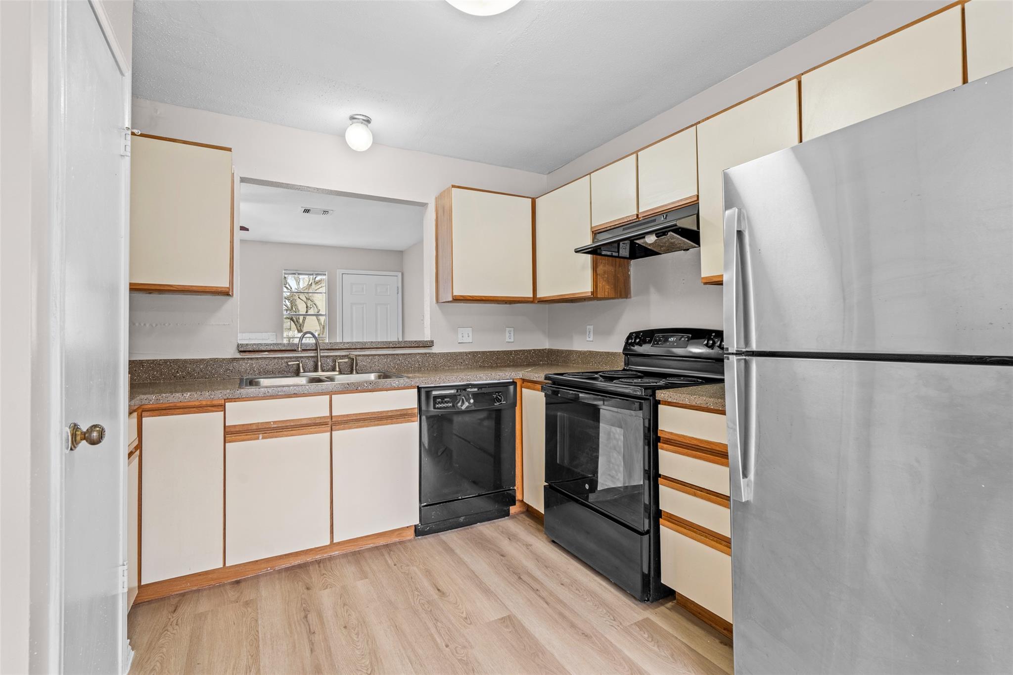 1844 River Crossing Cir D Property Photo 7