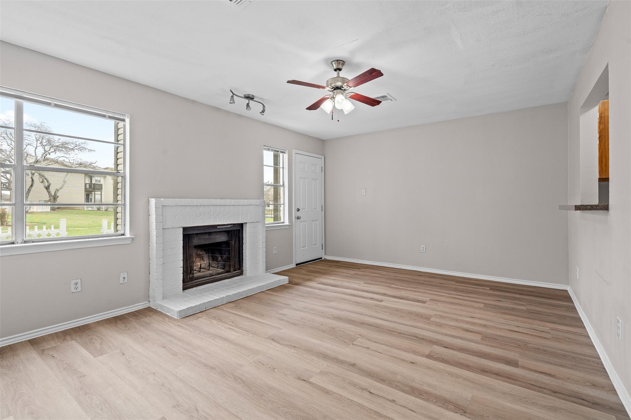 1844 River Crossing Cir D Property Photo 11