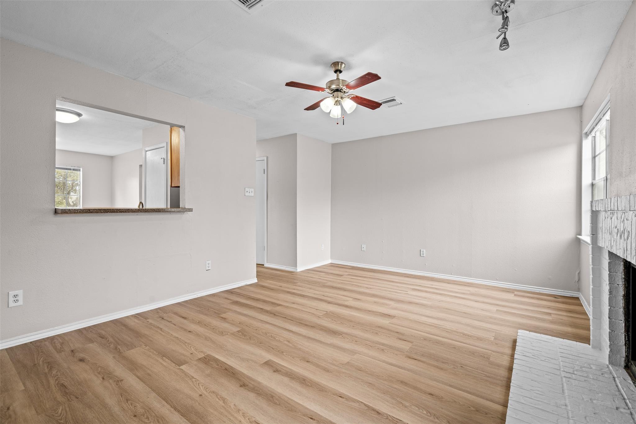 1844 River Crossing Cir D Property Photo 13