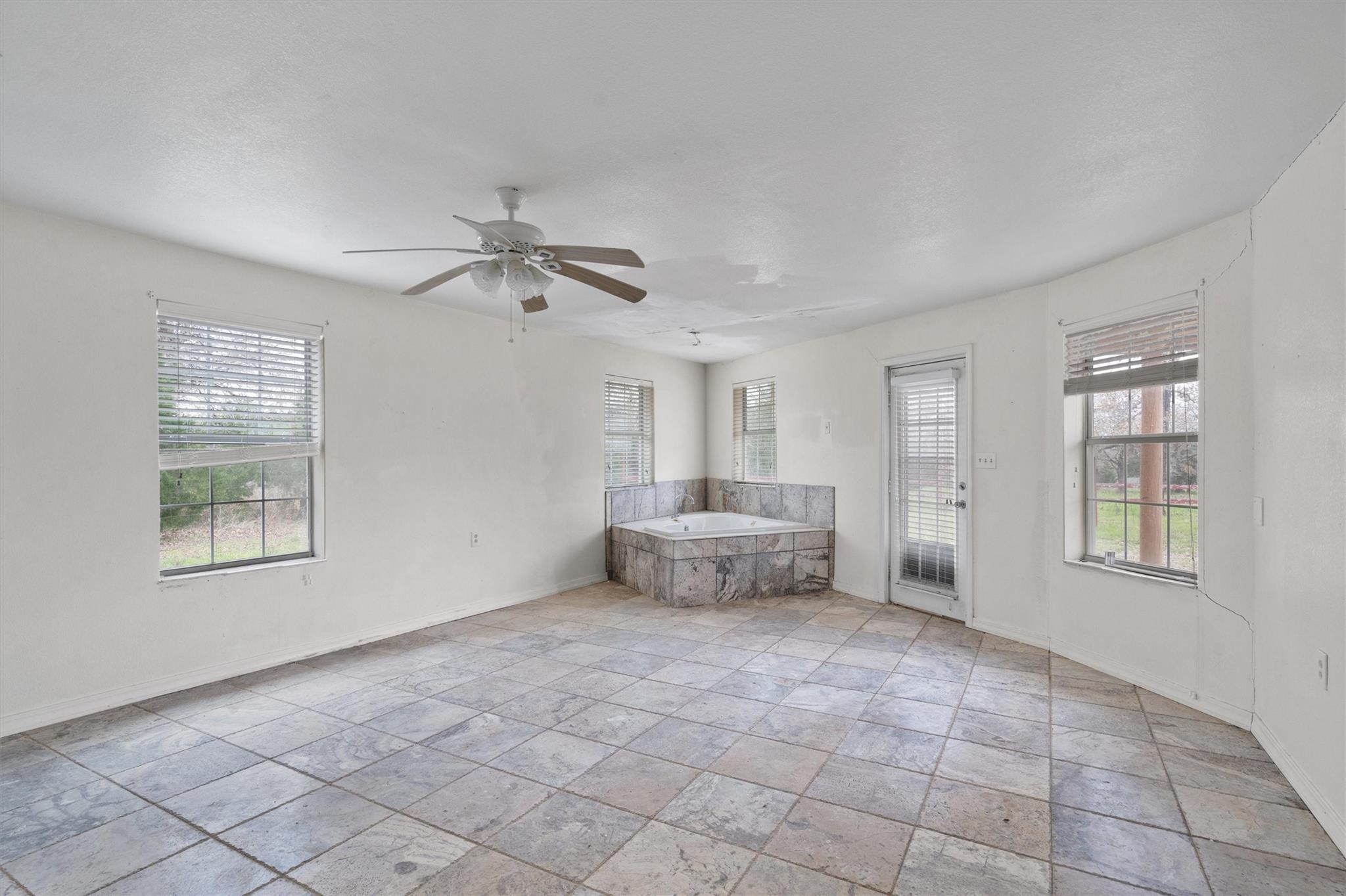 1110 Fm 812 Property Photo 18