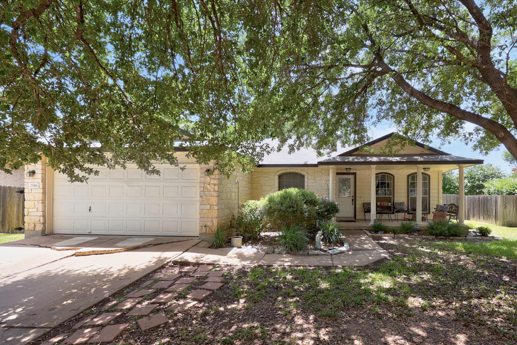 2556 Vernell Way Property Photo 1