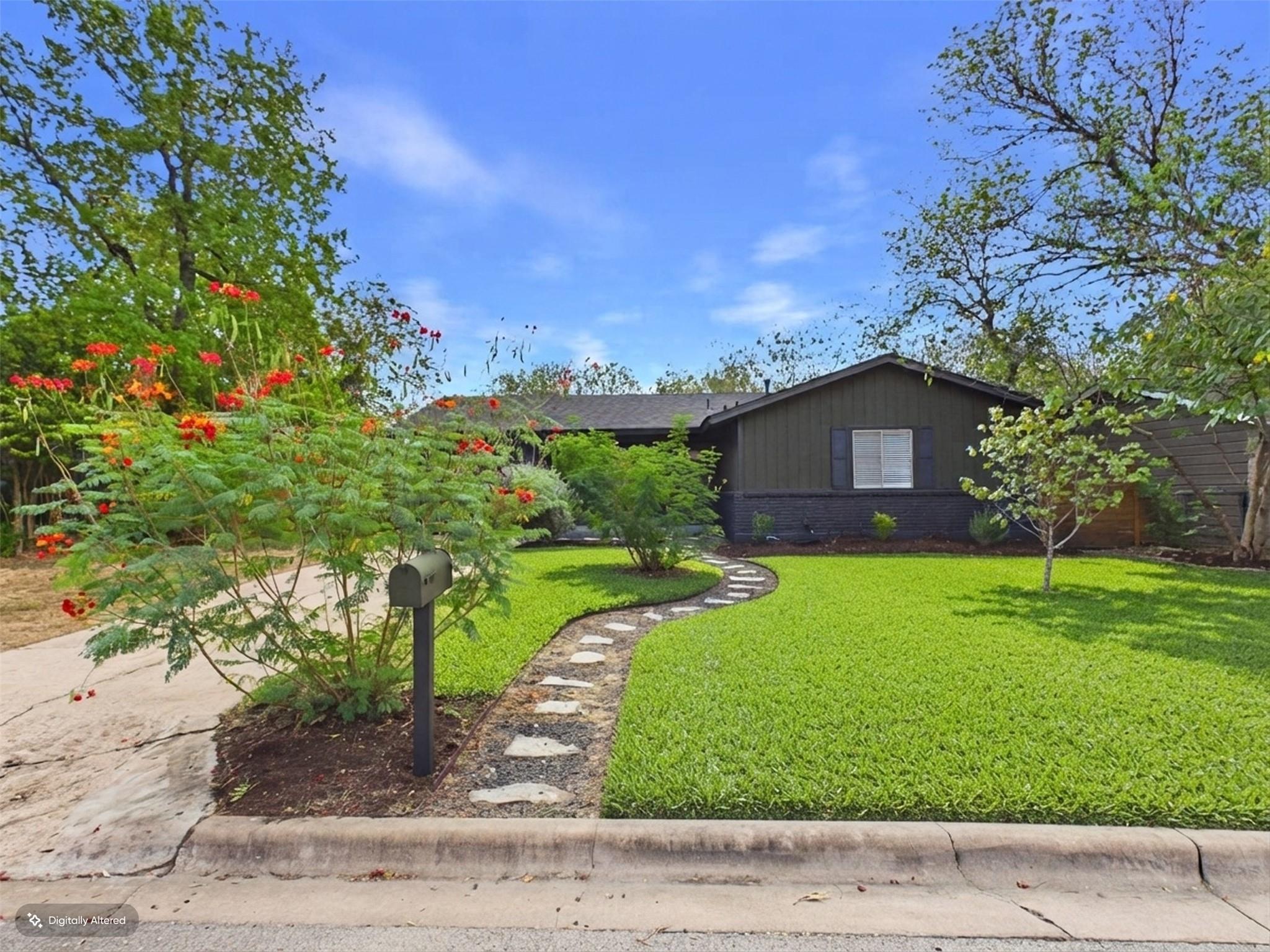 4907 Manchester Cir Property Photo 1
