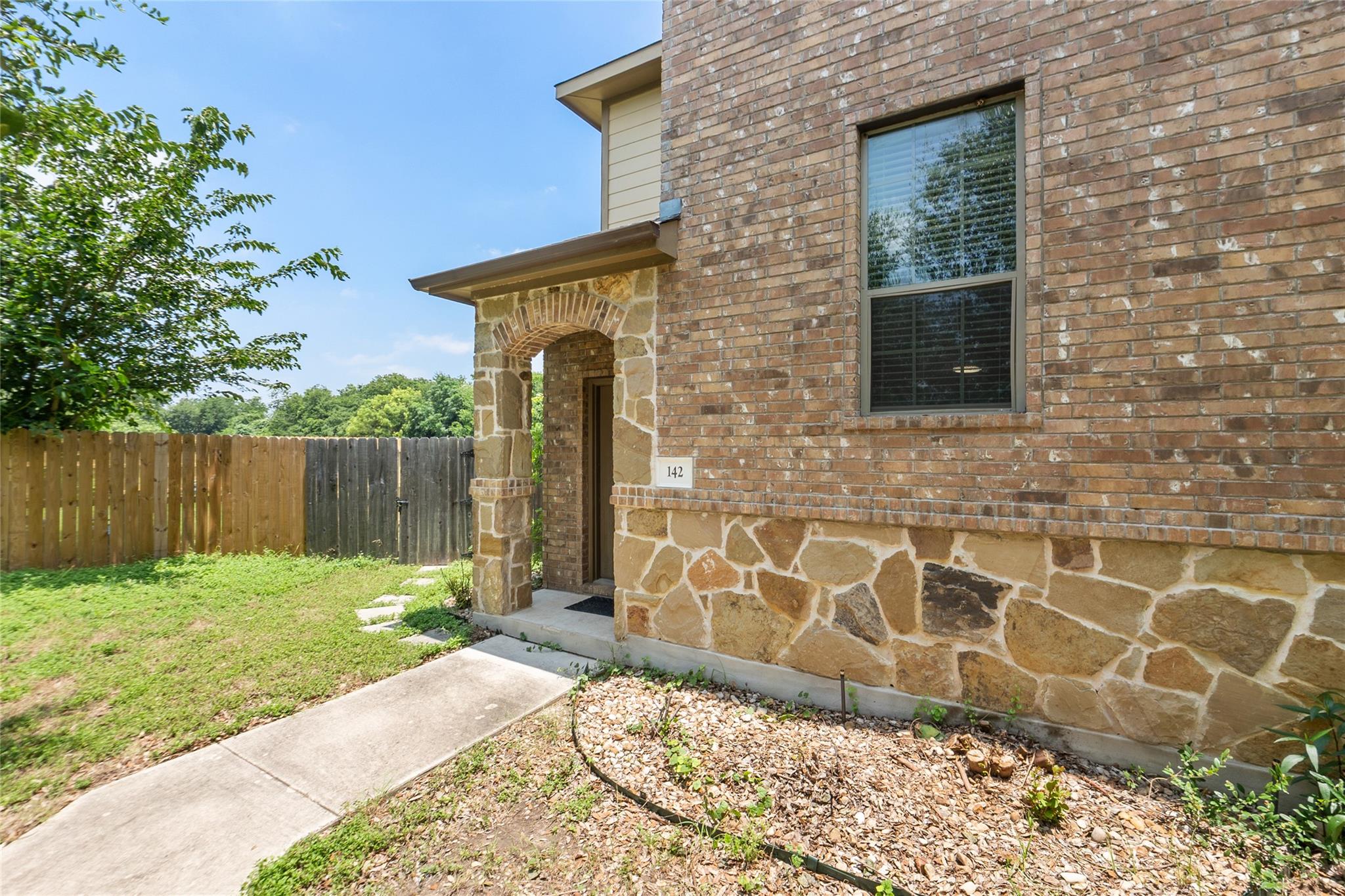 142 Sierra Rose Loop Property Photo 4