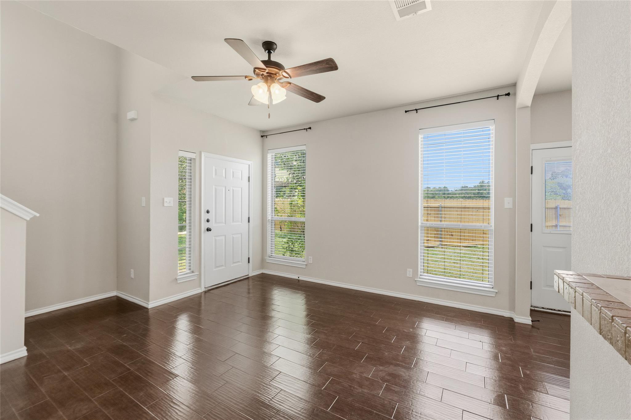 142 Sierra Rose Loop Property Photo 8