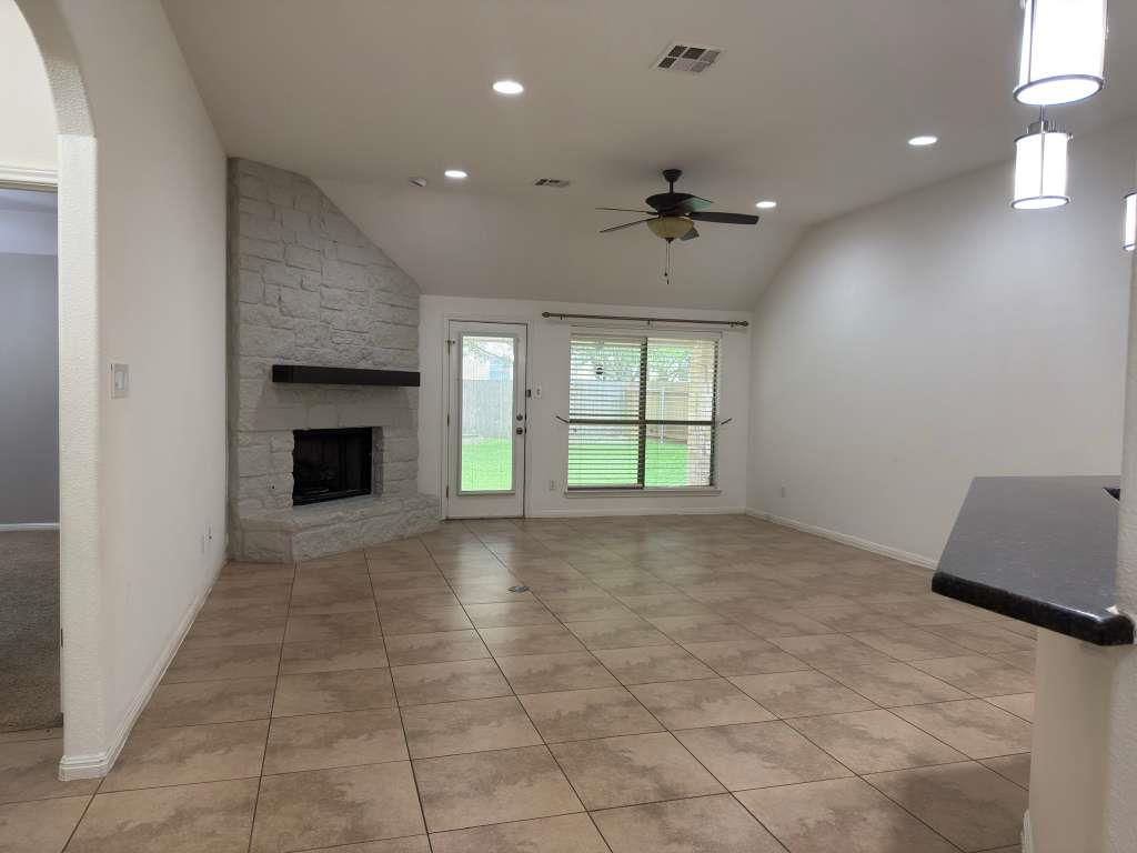 11709 Via Grande Dr Property Photo 3