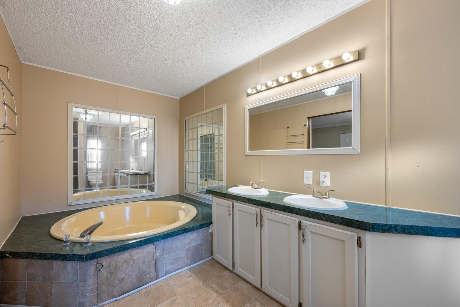 258 Quail Ridge Dr Property Photo 18