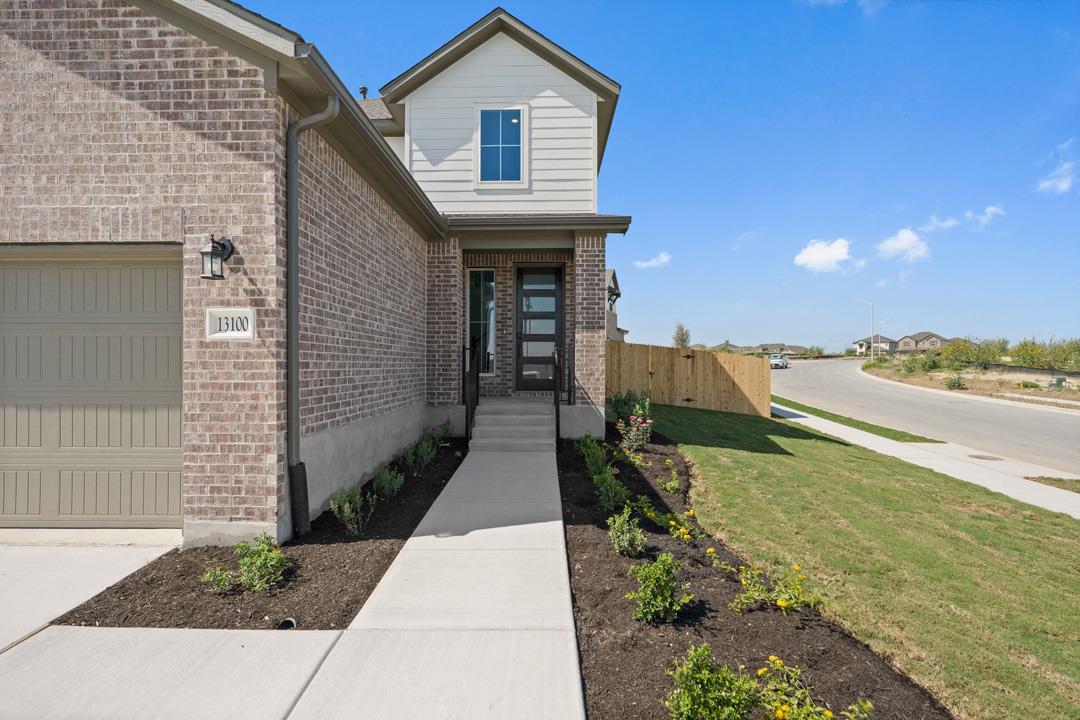 13100 Cerulean Spring Dr Property Photo 4
