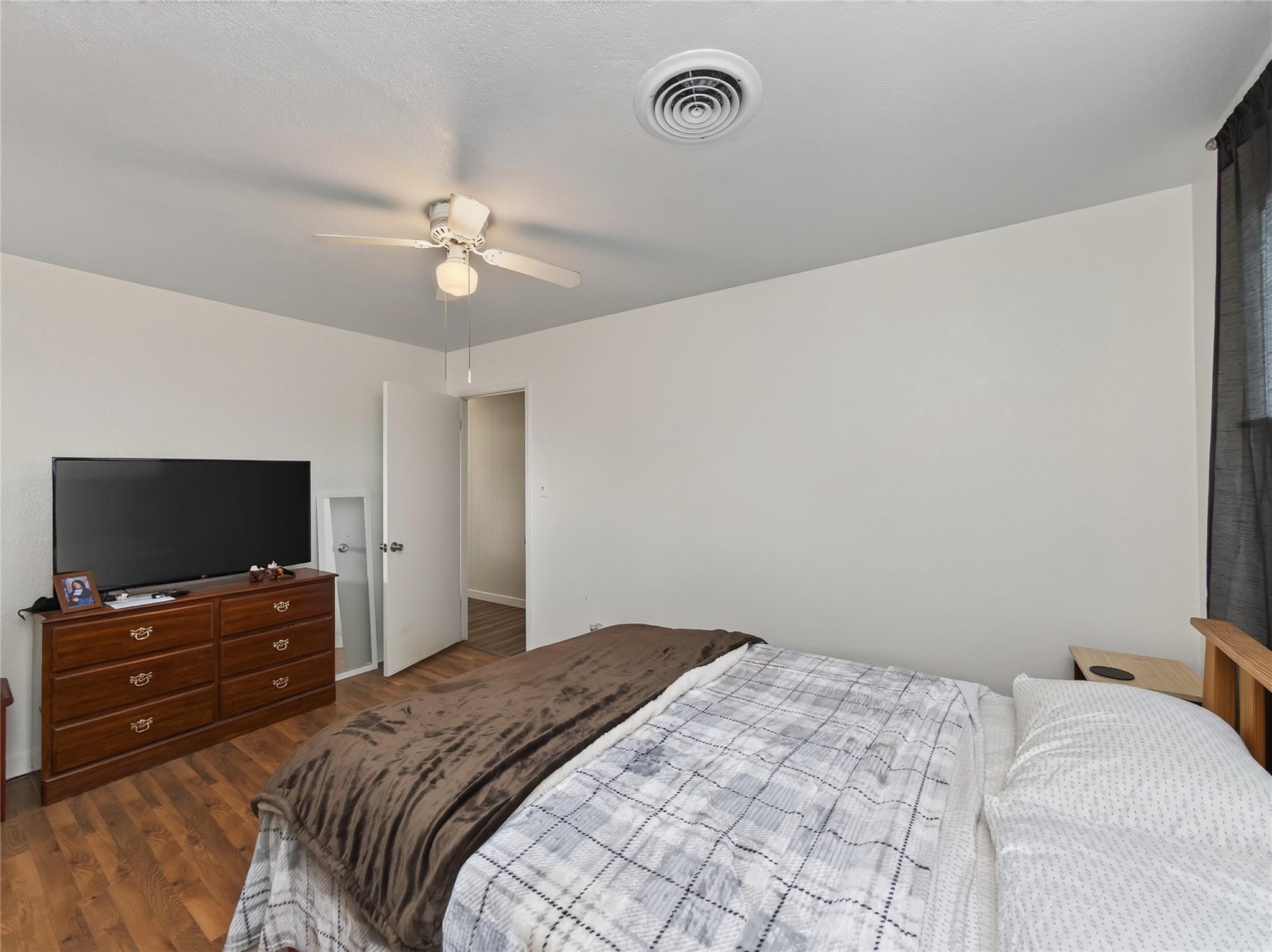 1205 W Haynie St Property Photo 24
