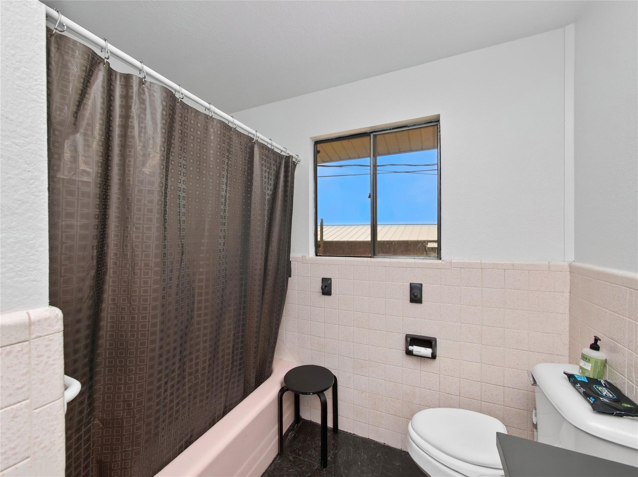 1205 W Haynie St Property Photo 29