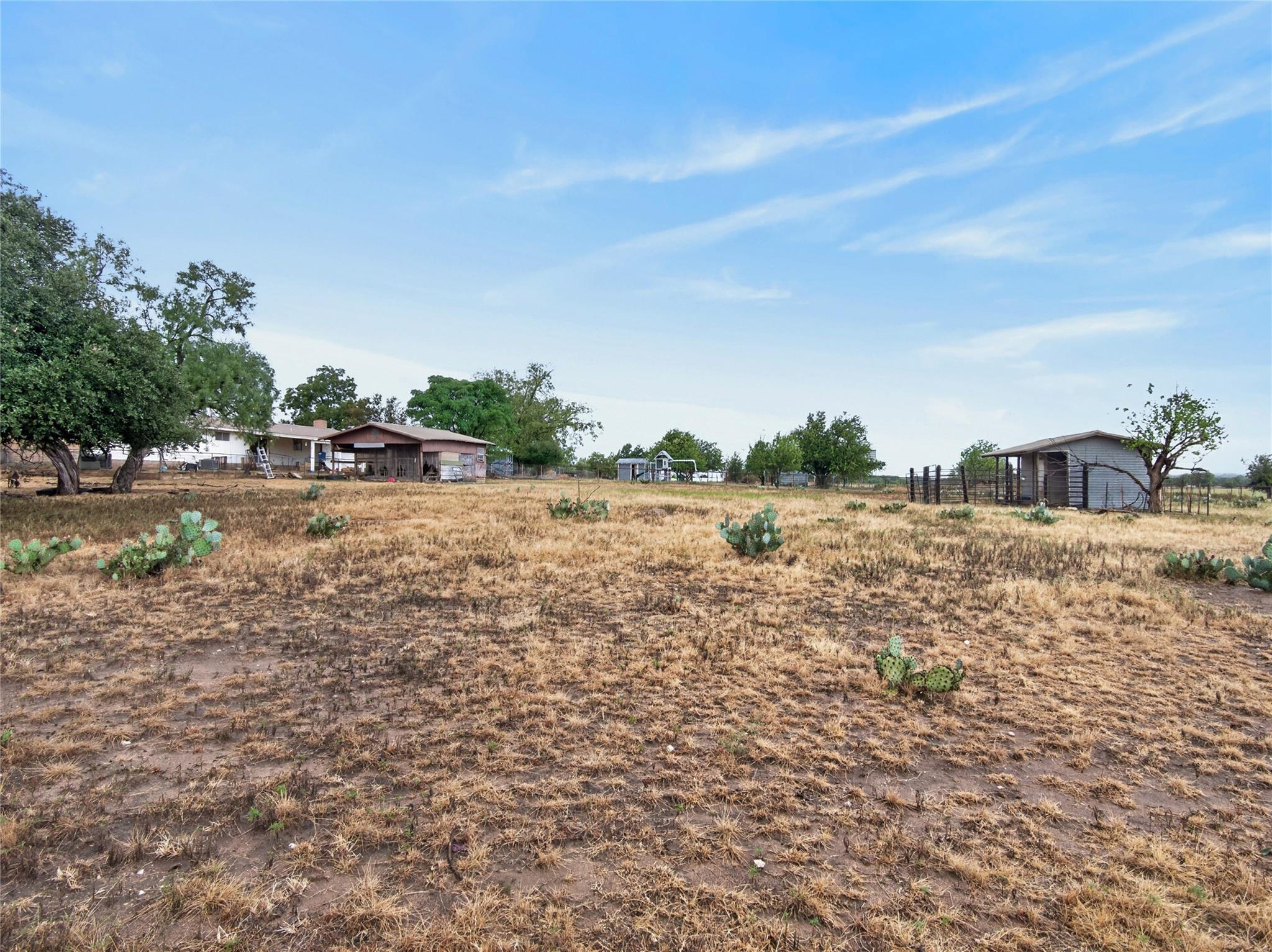 1205 W Haynie St Property Photo 33