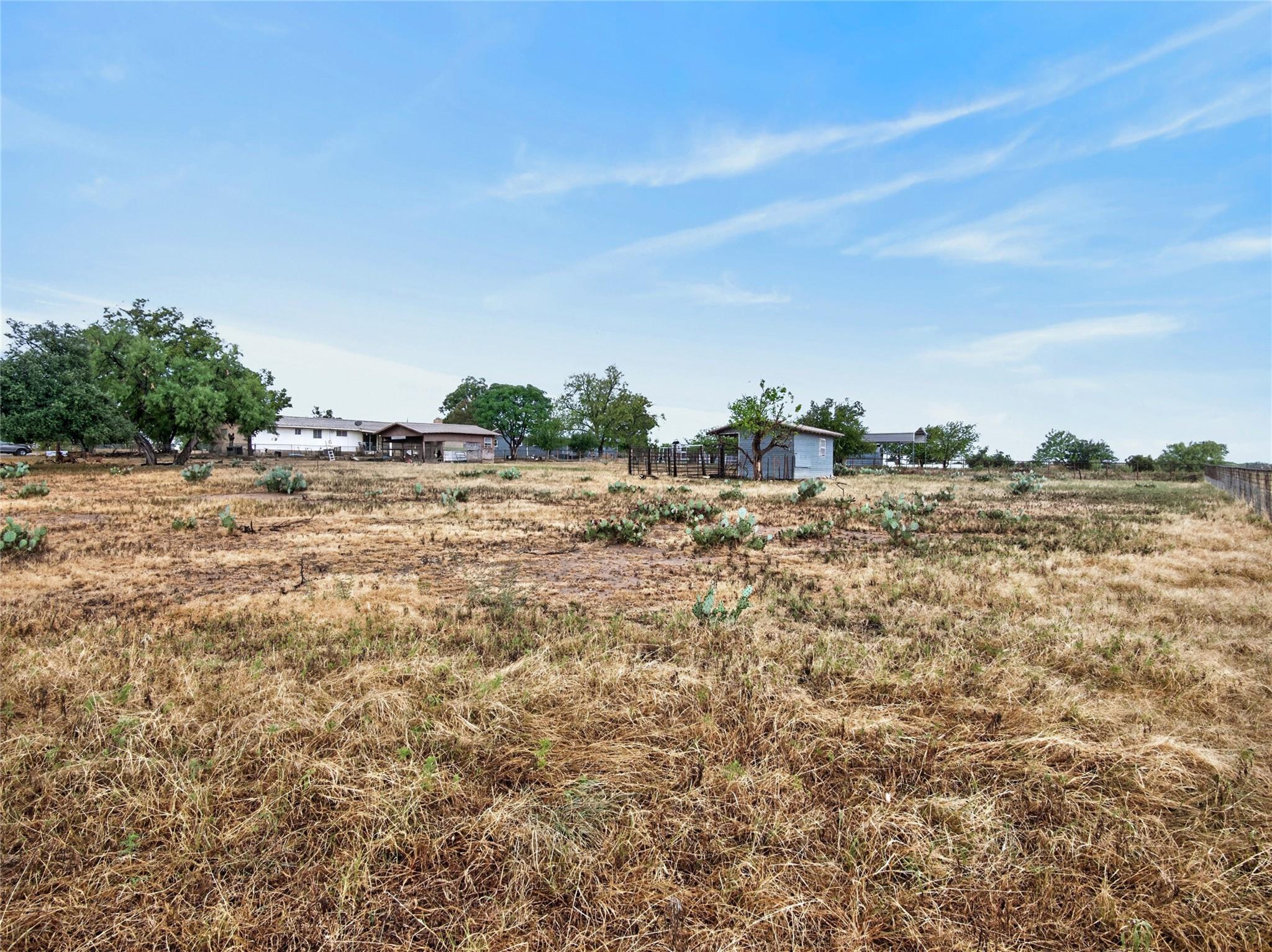 1205 W Haynie St Property Photo 34