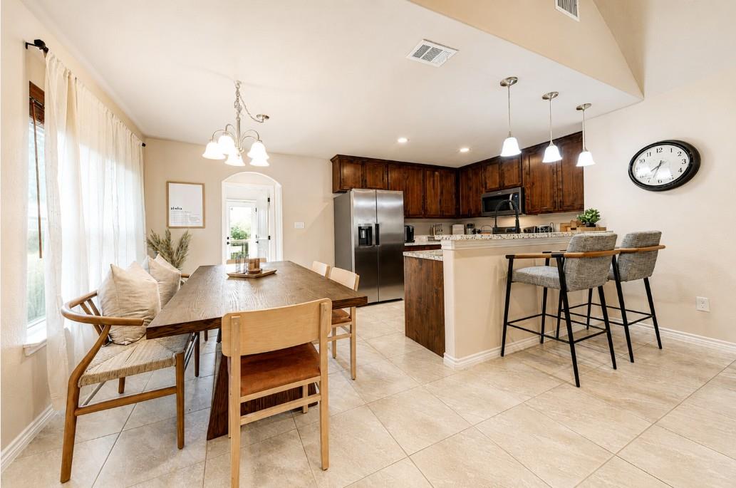 863 Roadrunner Spur Property Photo 6