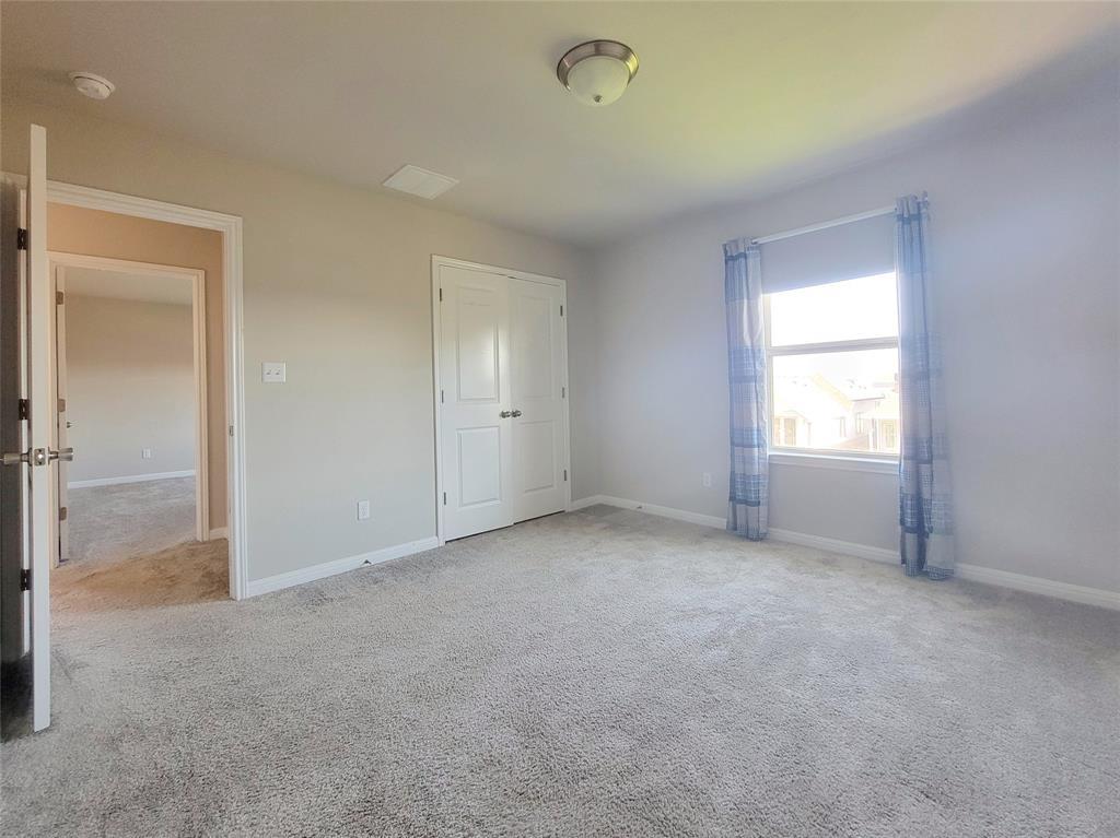 220 Mountain Valley St Property Photo 17