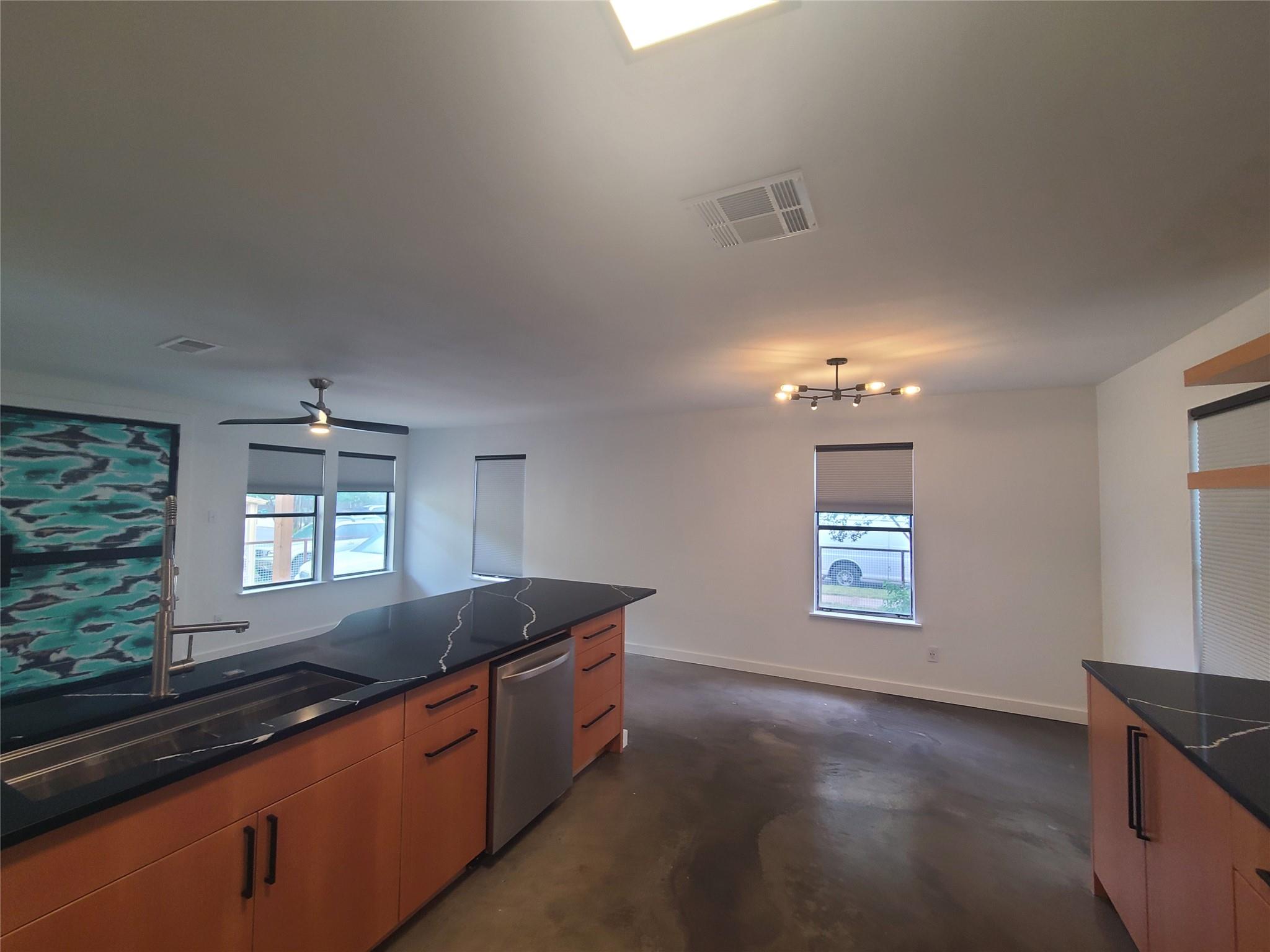 1147 Brookswood Ave Property Photo 11
