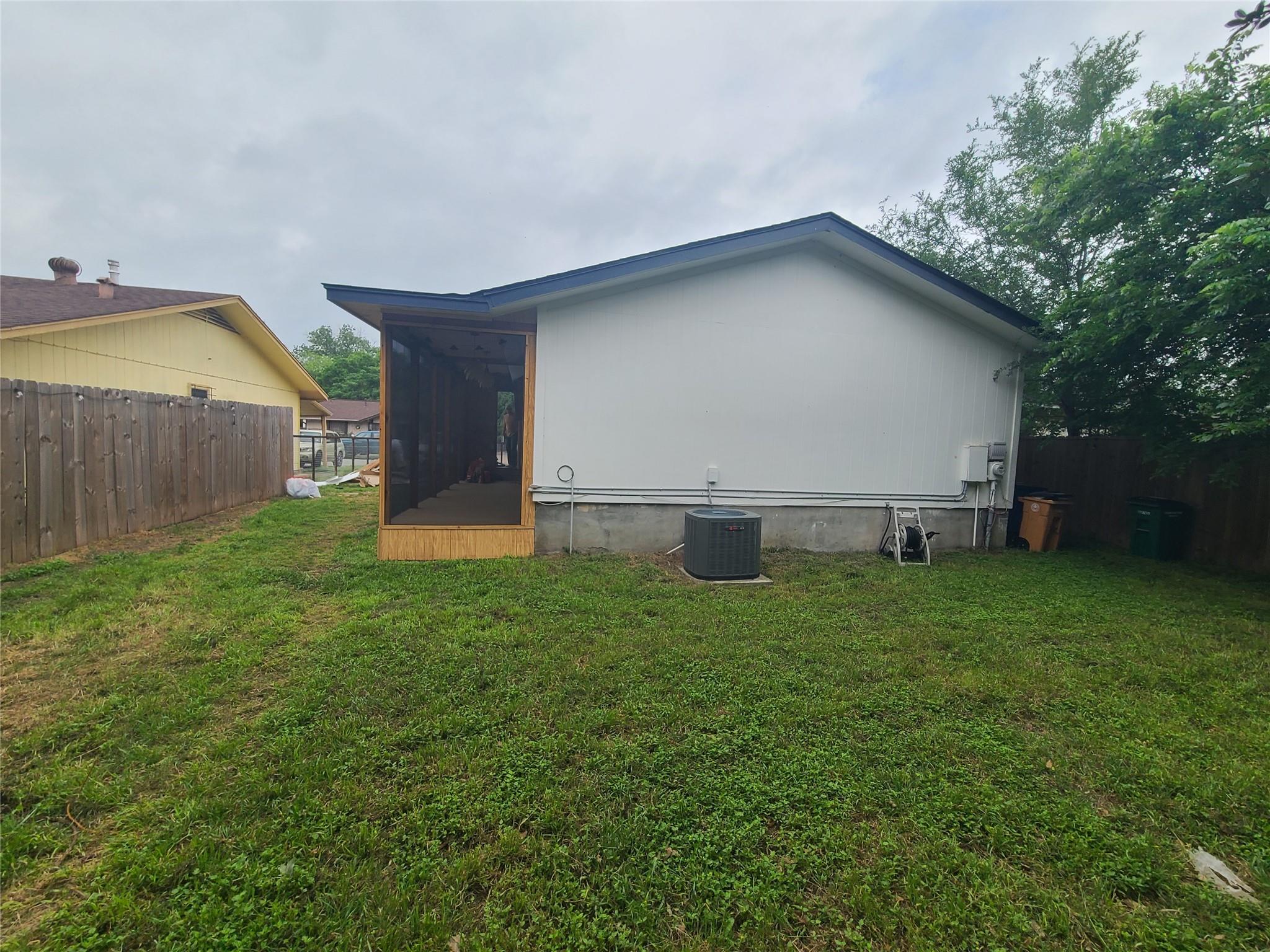 1147 Brookswood Ave Property Photo 21