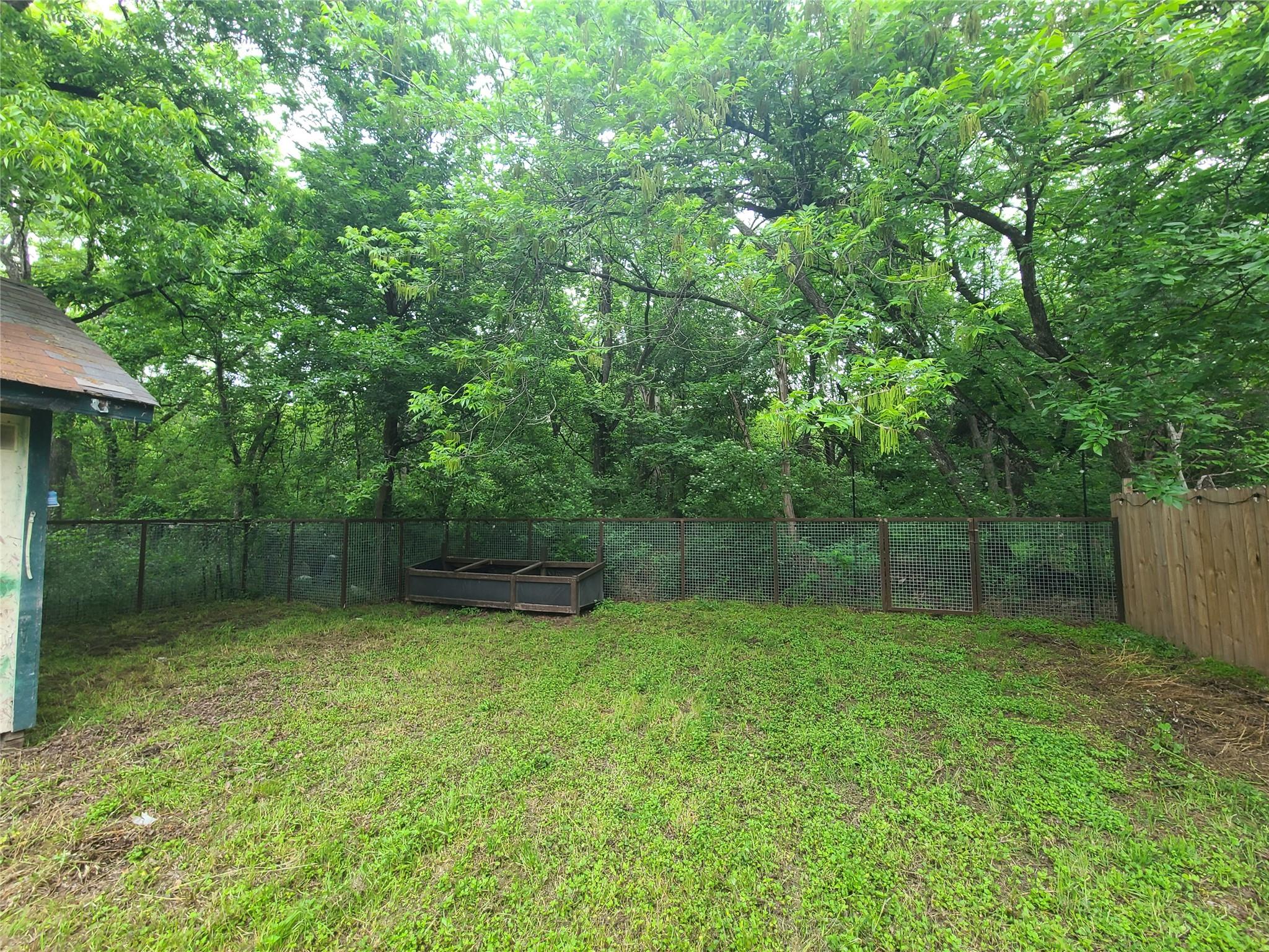 1147 Brookswood Ave Property Photo 23
