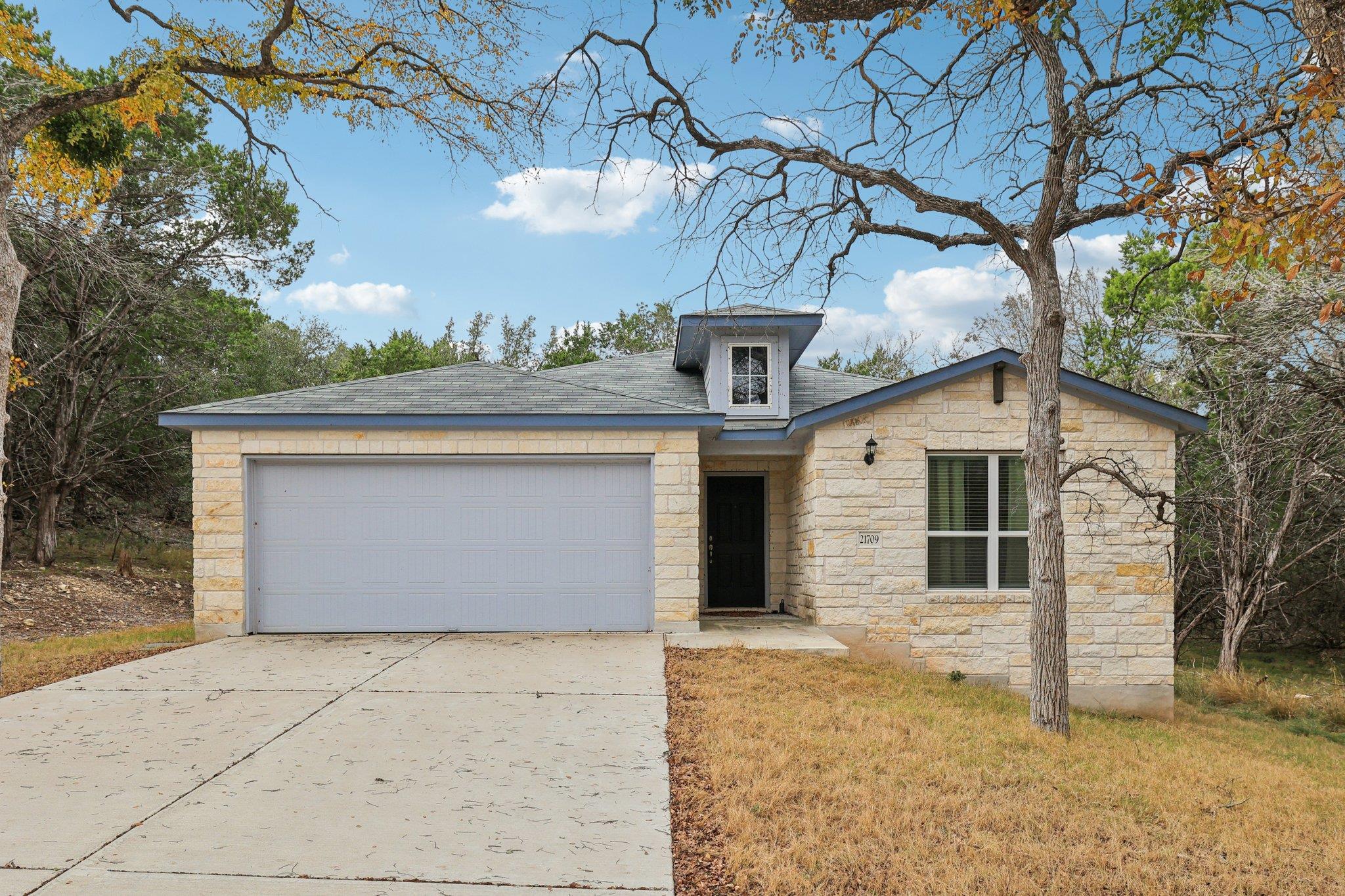 21709 Osage Ln Property Photo 4