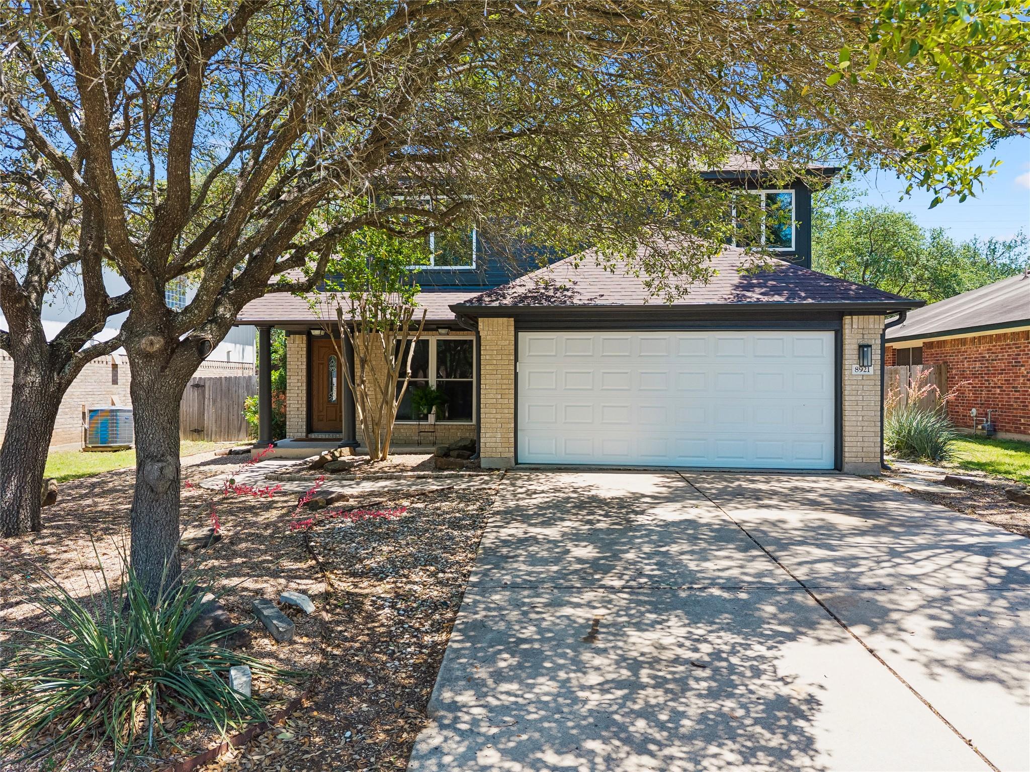 8921 Corran Ferry Dr Property Photo 1
