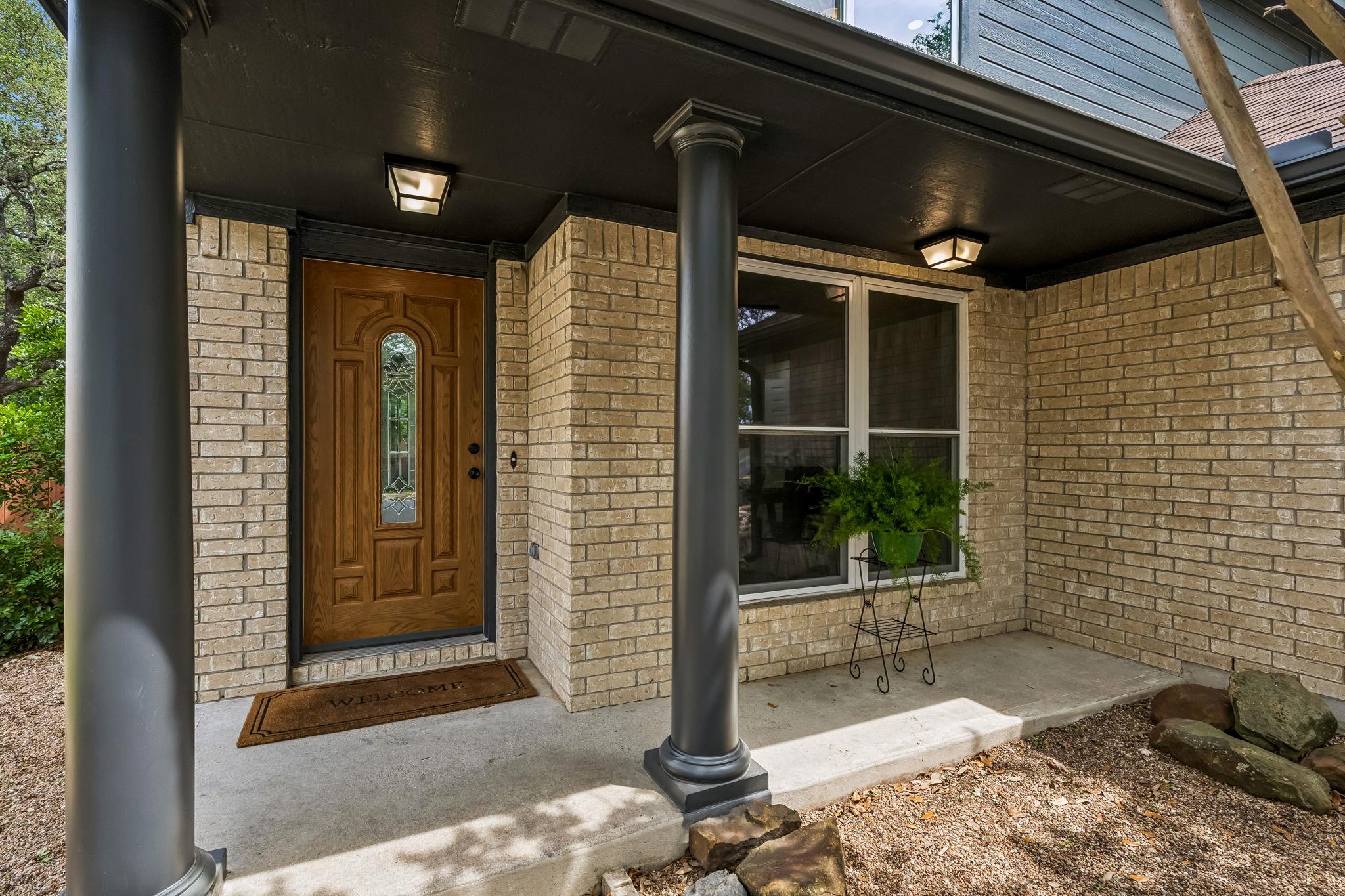 8921 Corran Ferry Dr Property Photo 7