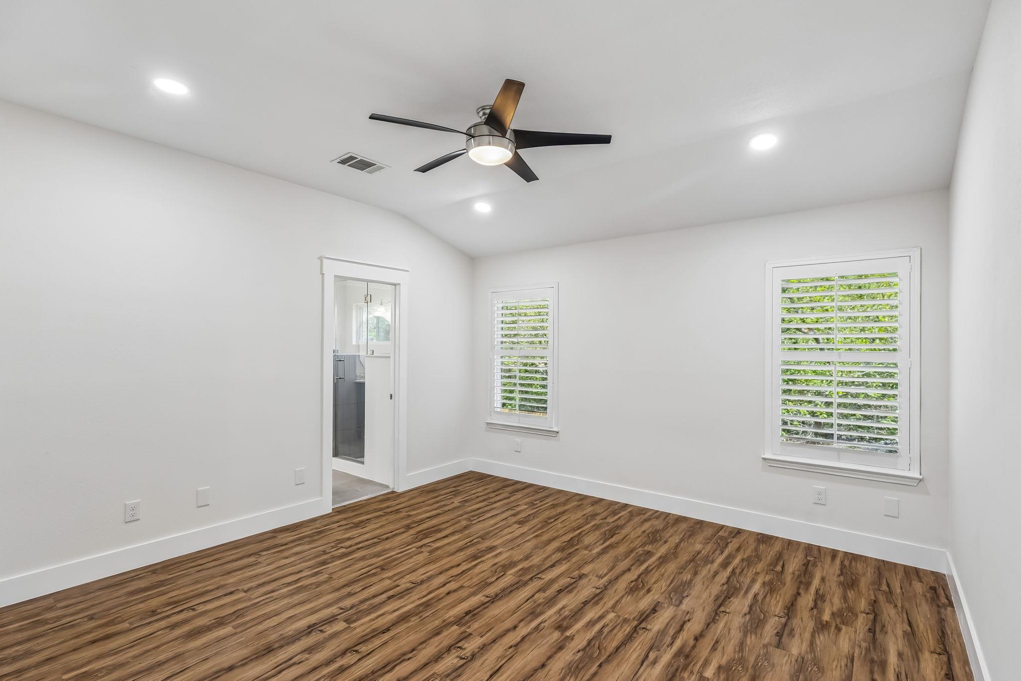 8921 Corran Ferry Dr Property Photo 22