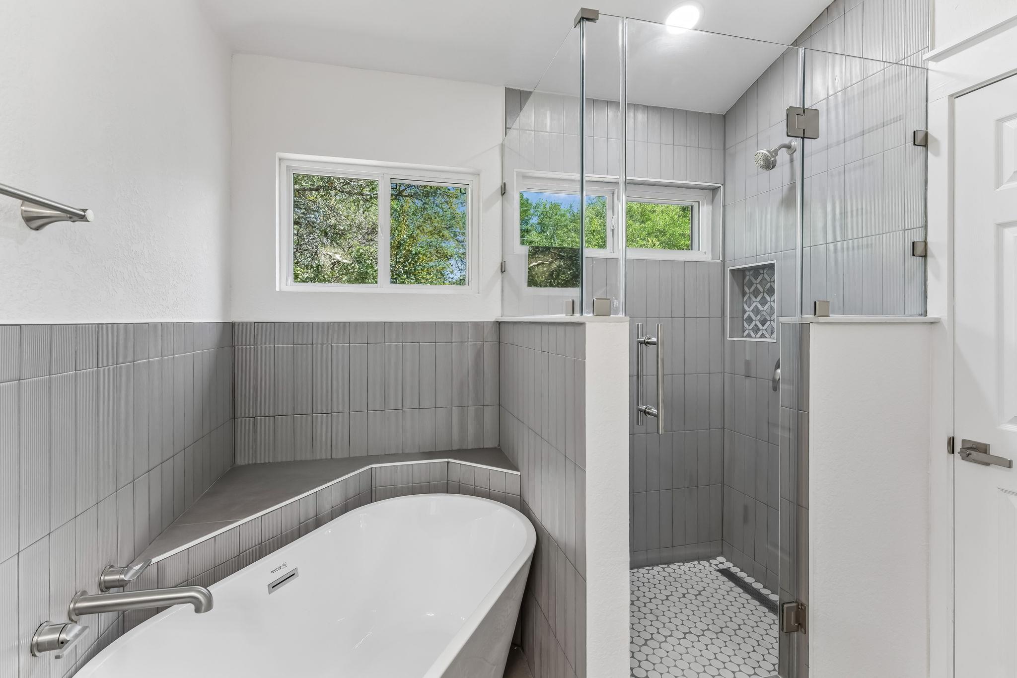 8921 Corran Ferry Dr Property Photo 24