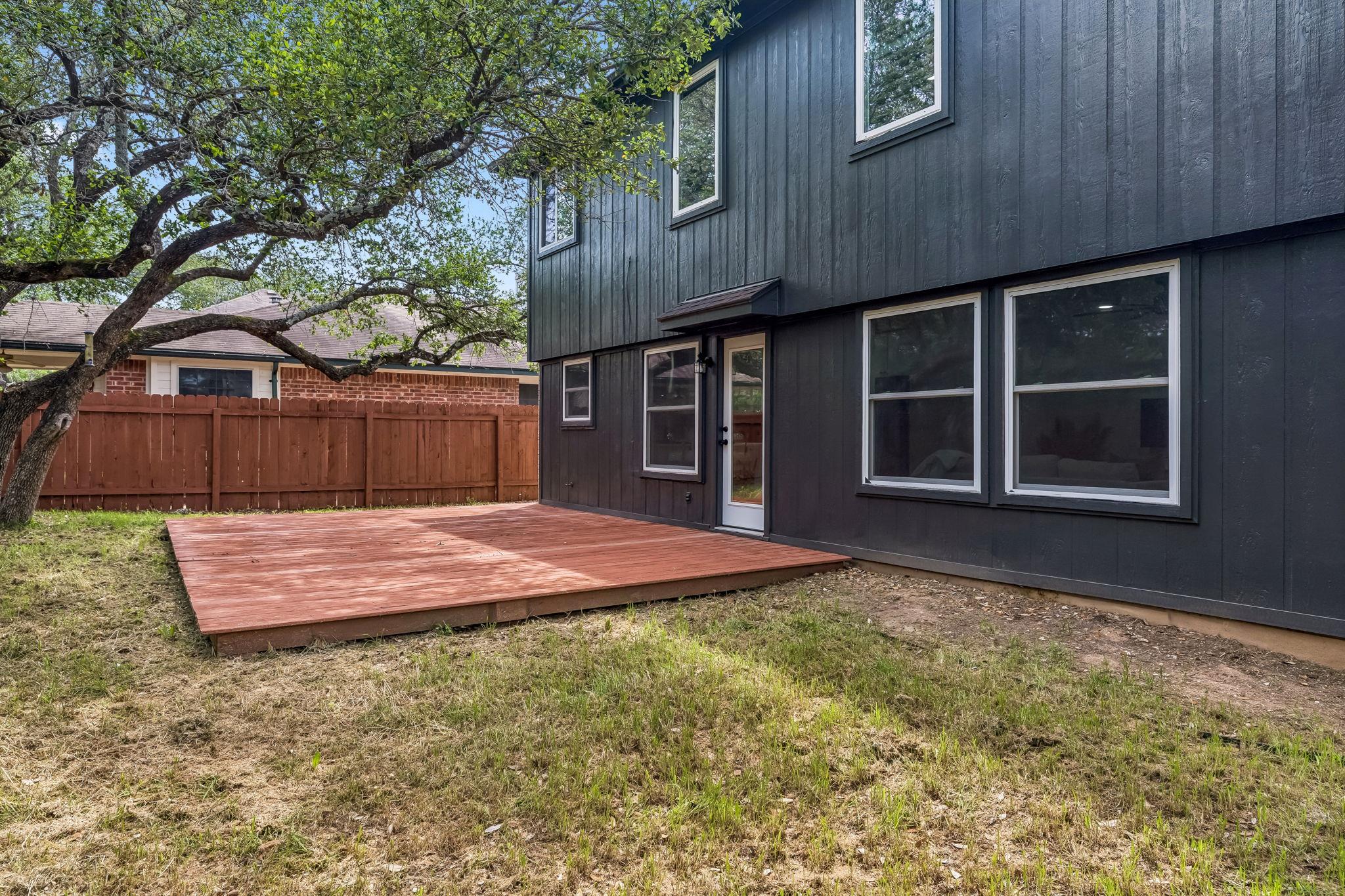 8921 Corran Ferry Dr Property Photo 35