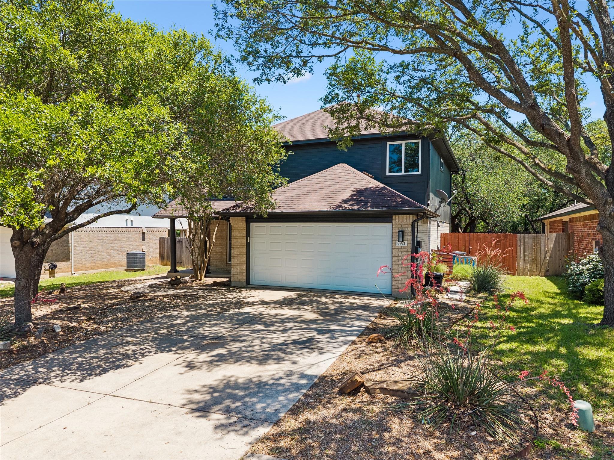 8921 Corran Ferry Dr Property Photo 38