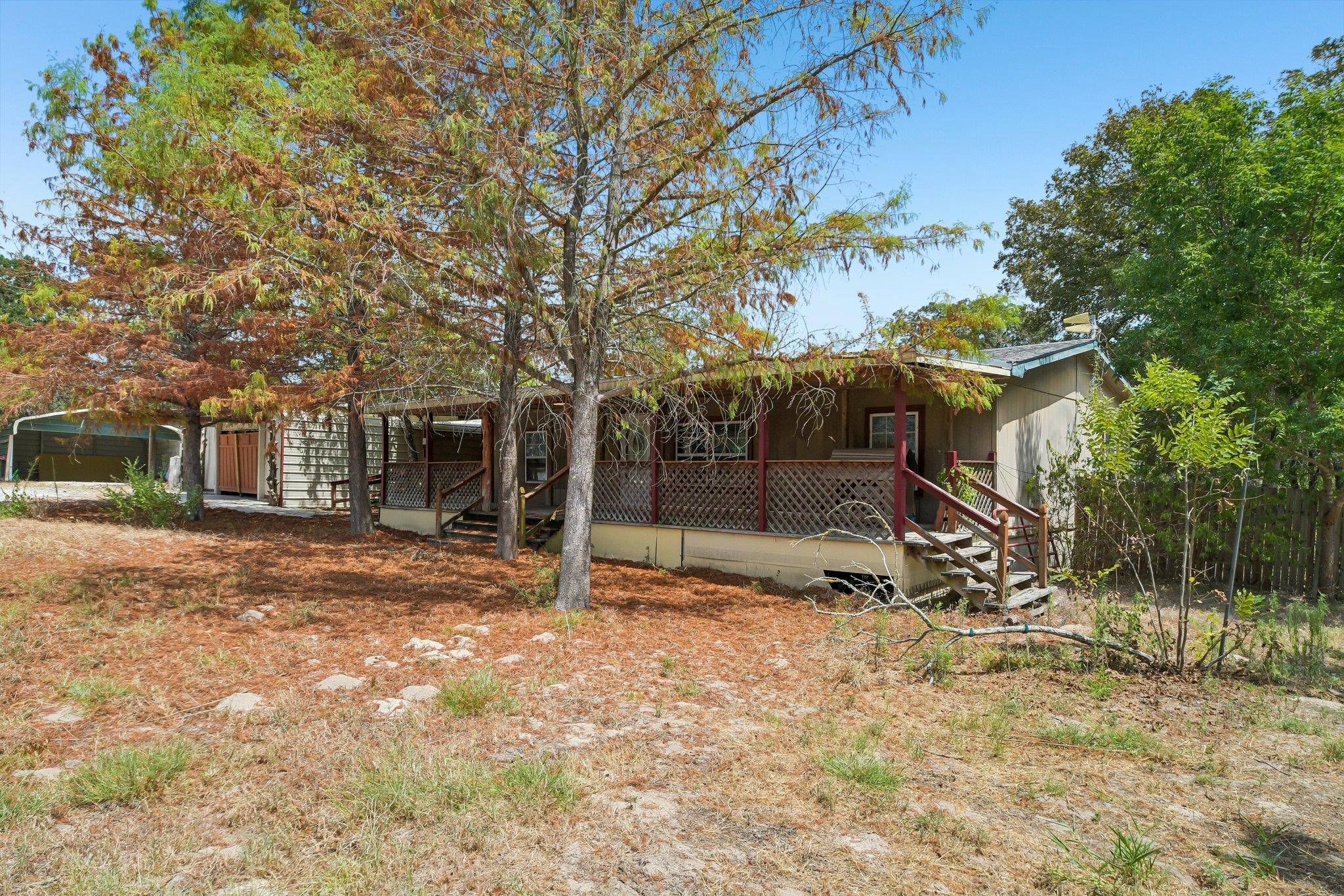 664 Hidden Oaks Dr Property Photo 14