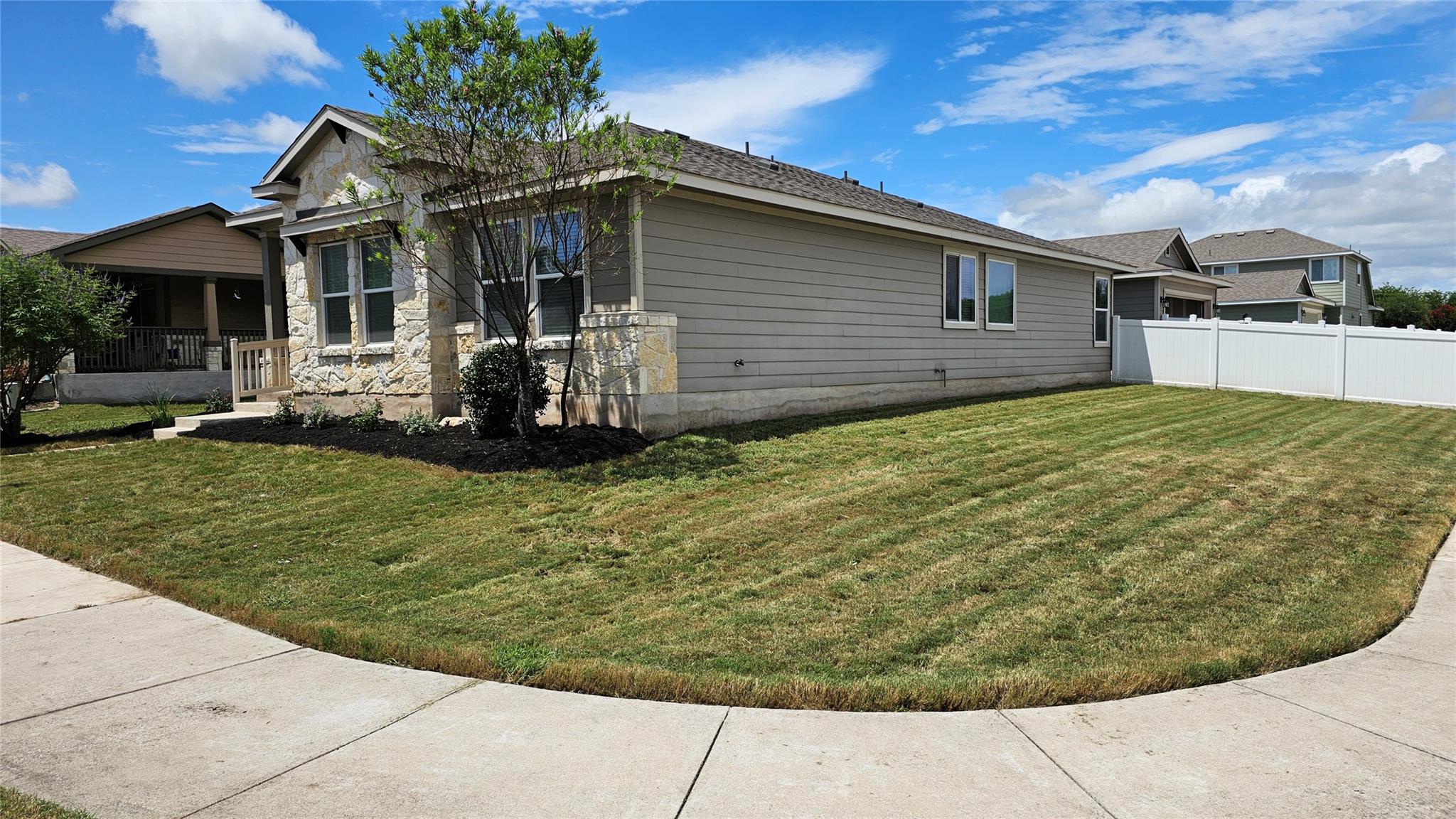 1532 Portchester Castle Path Property Photo 2