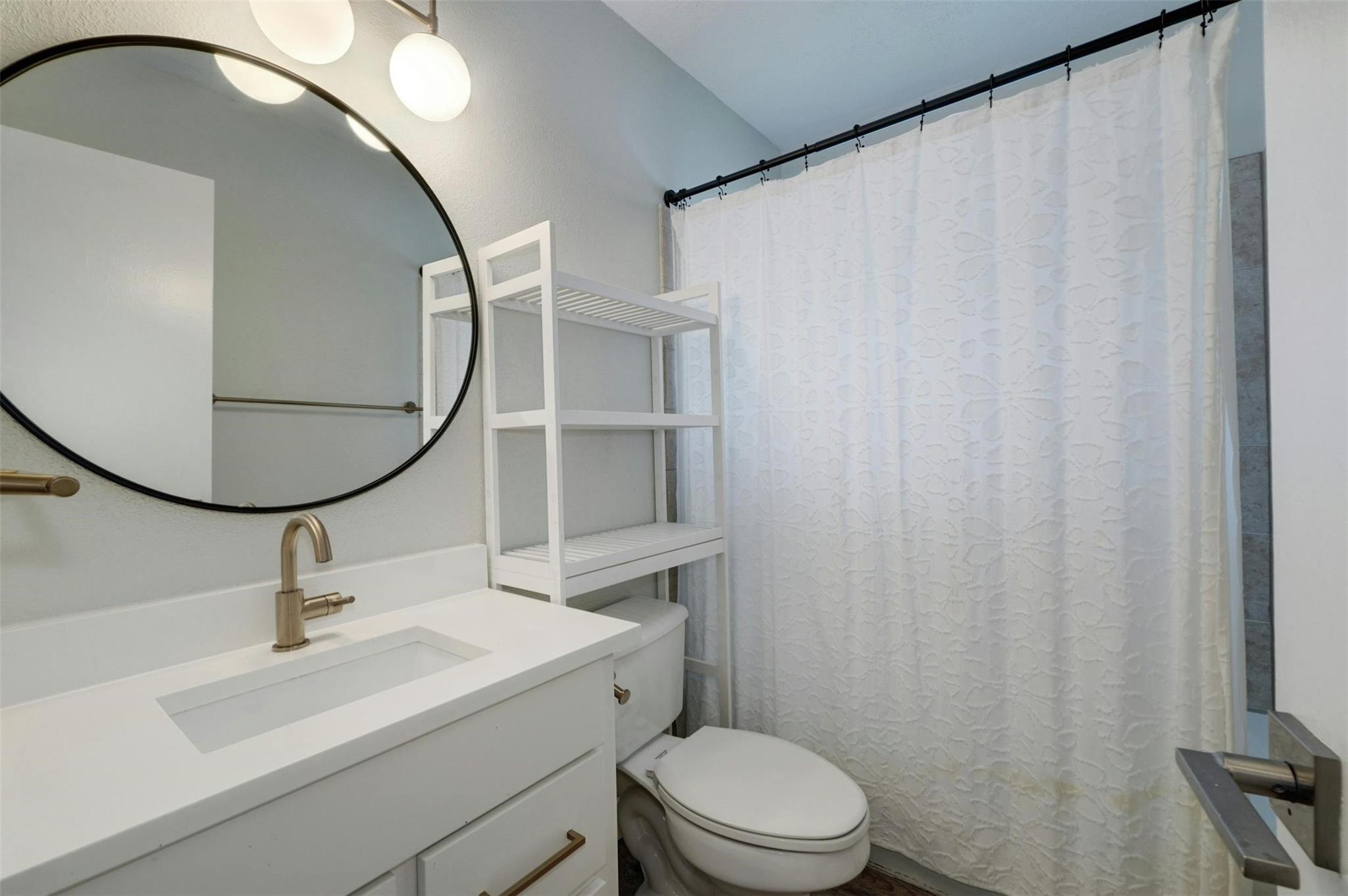 8001 Ceberry Dr Property Photo 22