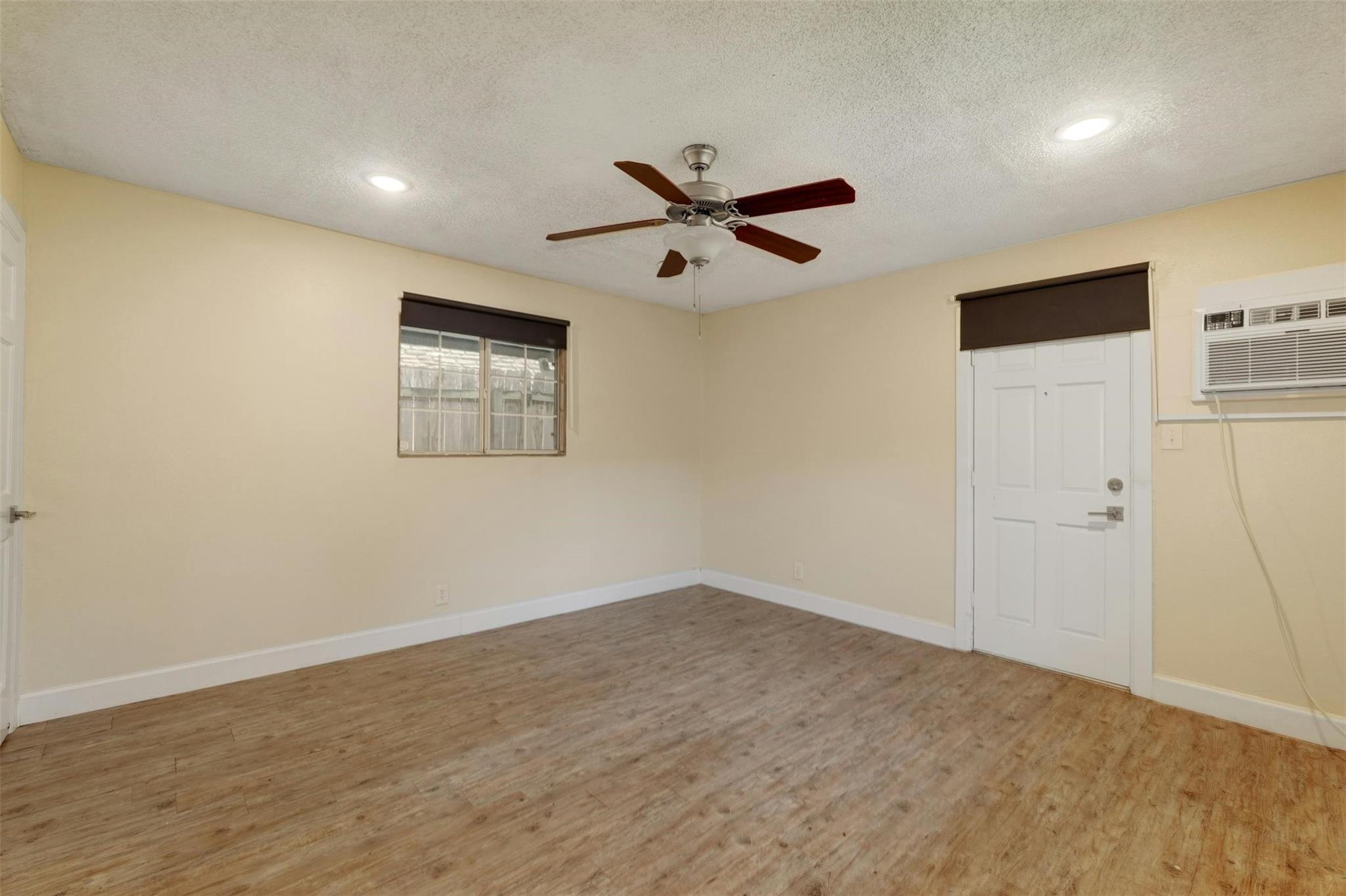8001 Ceberry Dr Property Photo 24