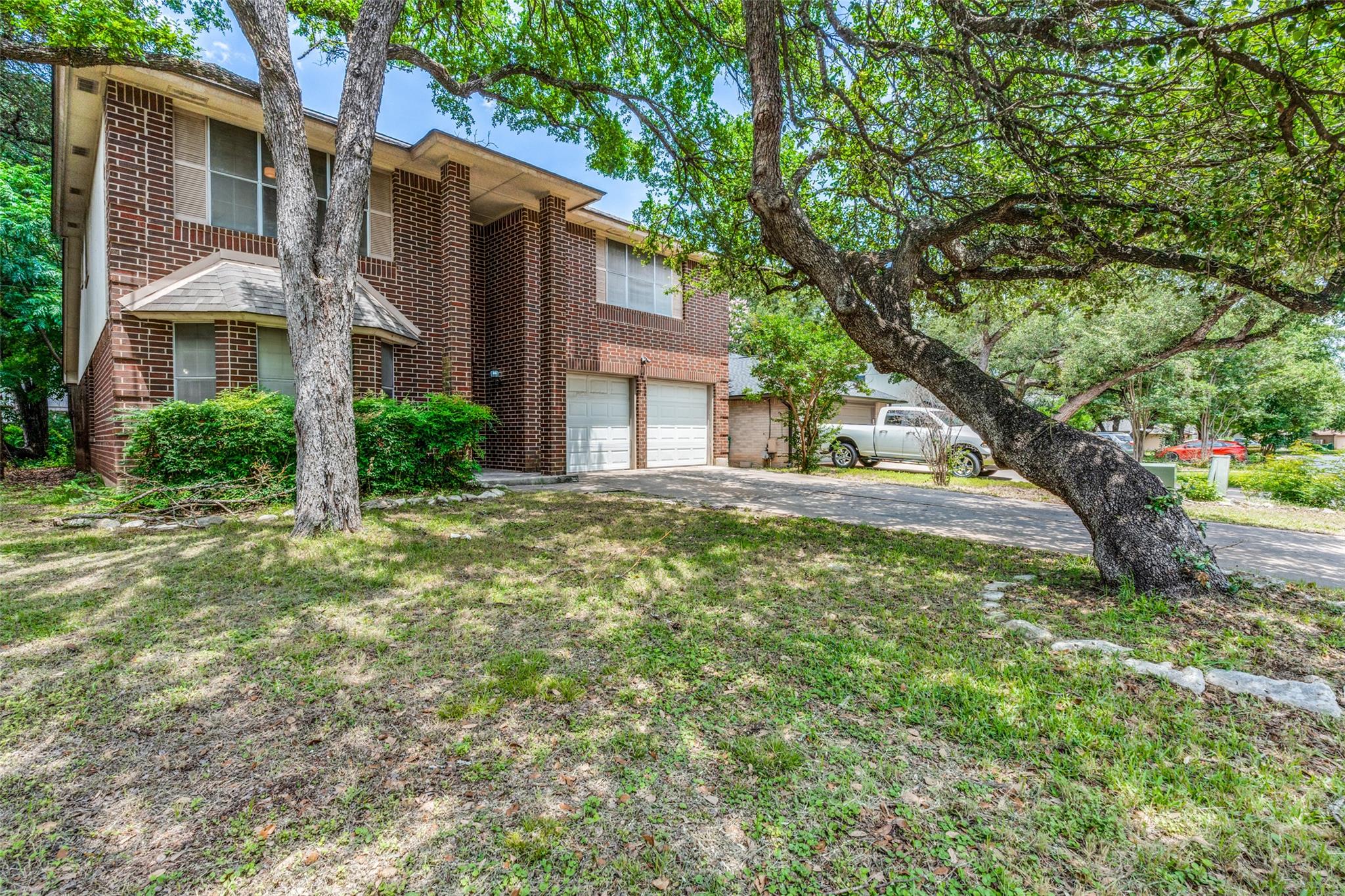 1811 Dayflower Trce Property Photo 1