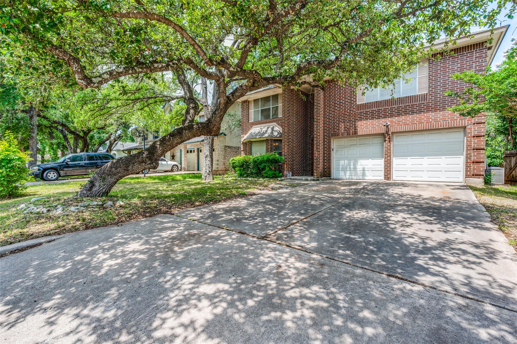 1811 Dayflower Trce Property Photo 2