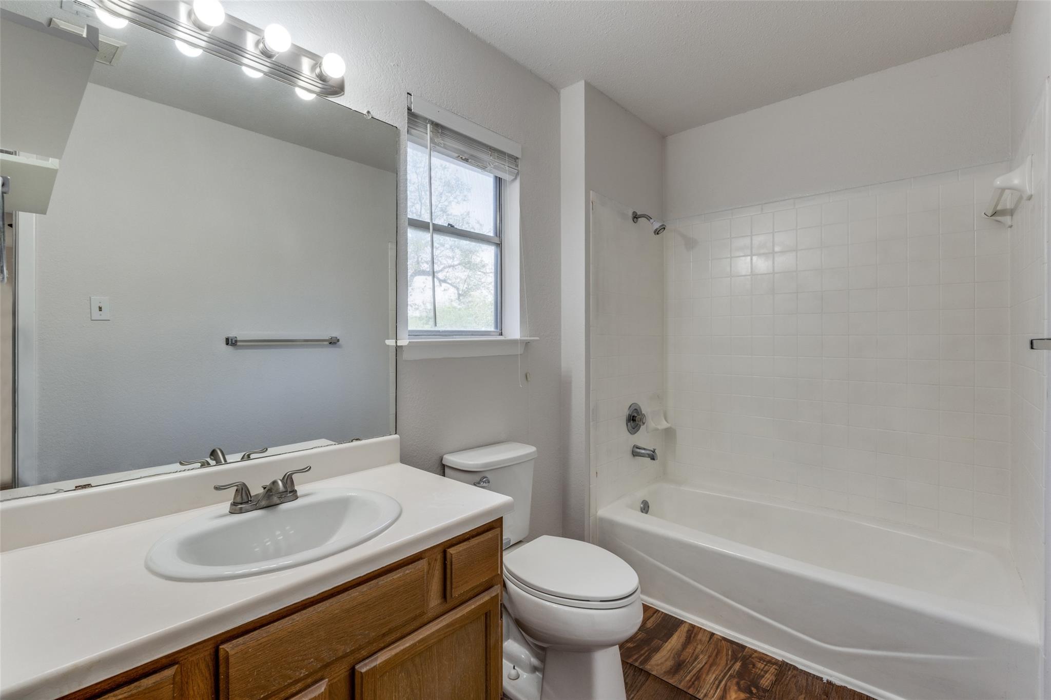 1811 Dayflower Trce Property Photo 19