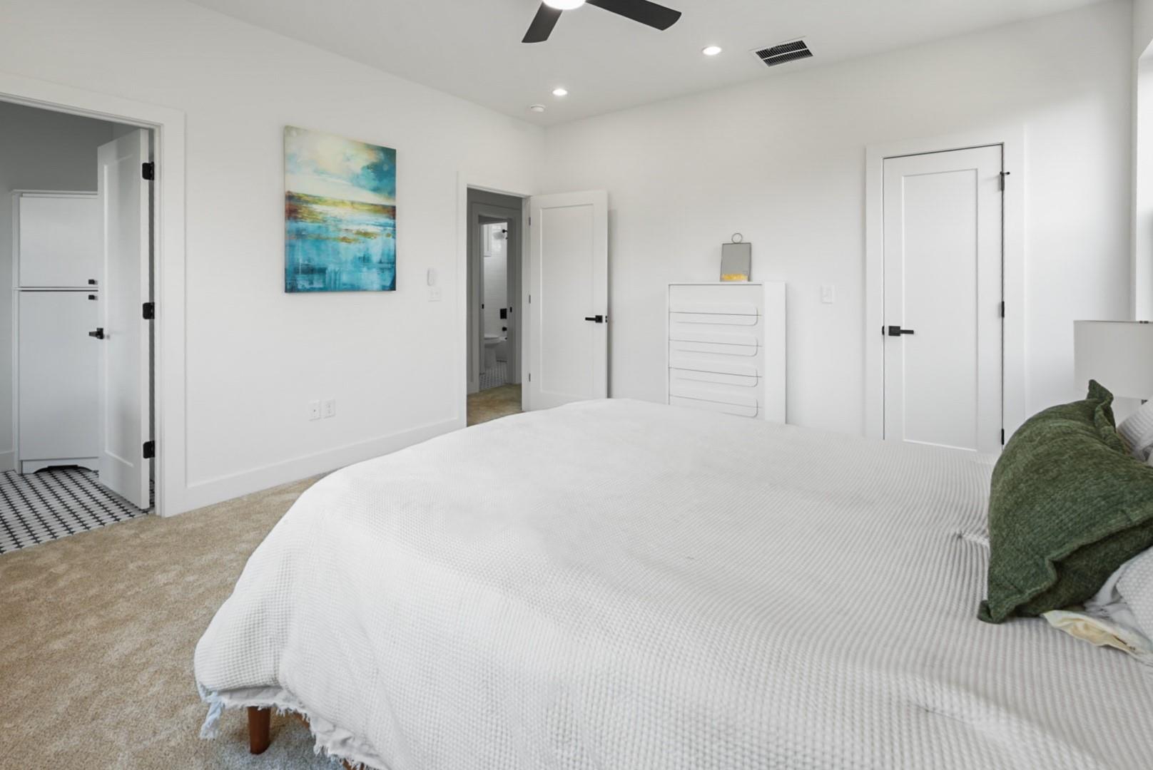 1500 Sylvan Glade Rd #1a Property Photo 9