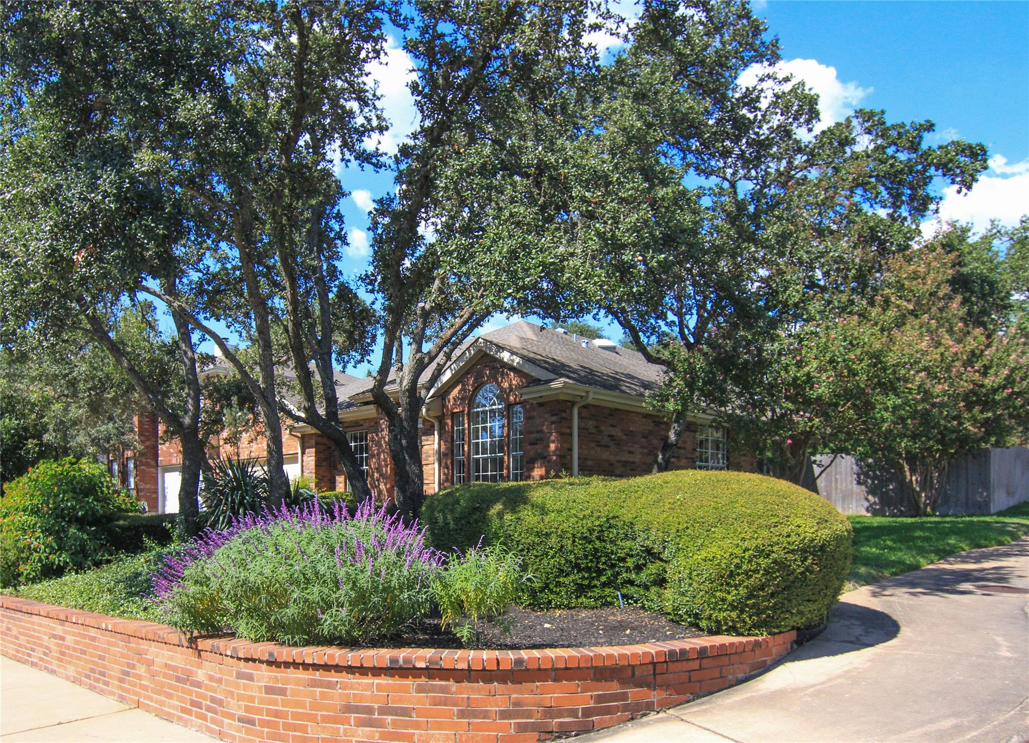 Grandview Hills Real Estate Listings Main Image