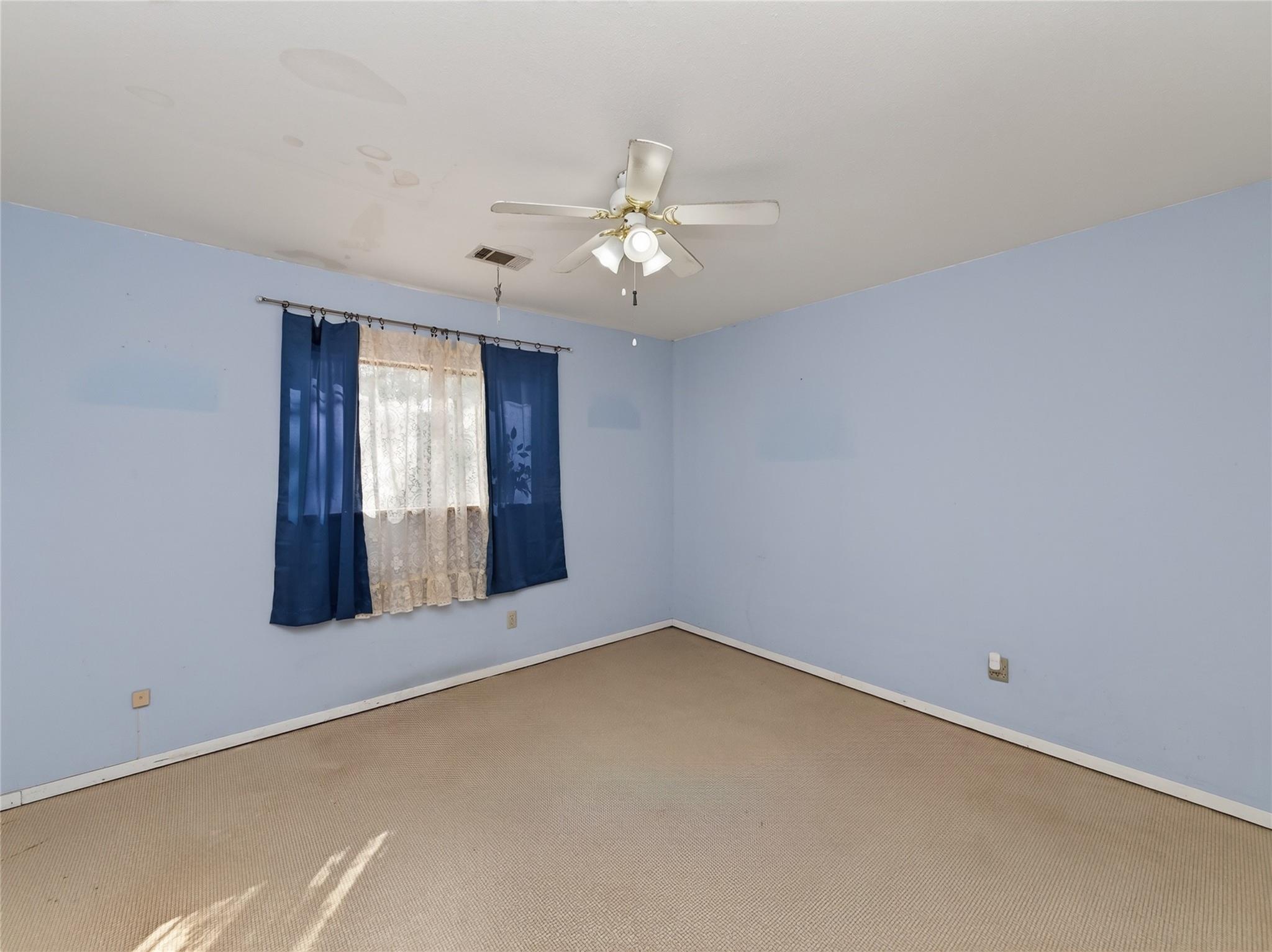 499 Hidden Oaks Dr Property Photo 13