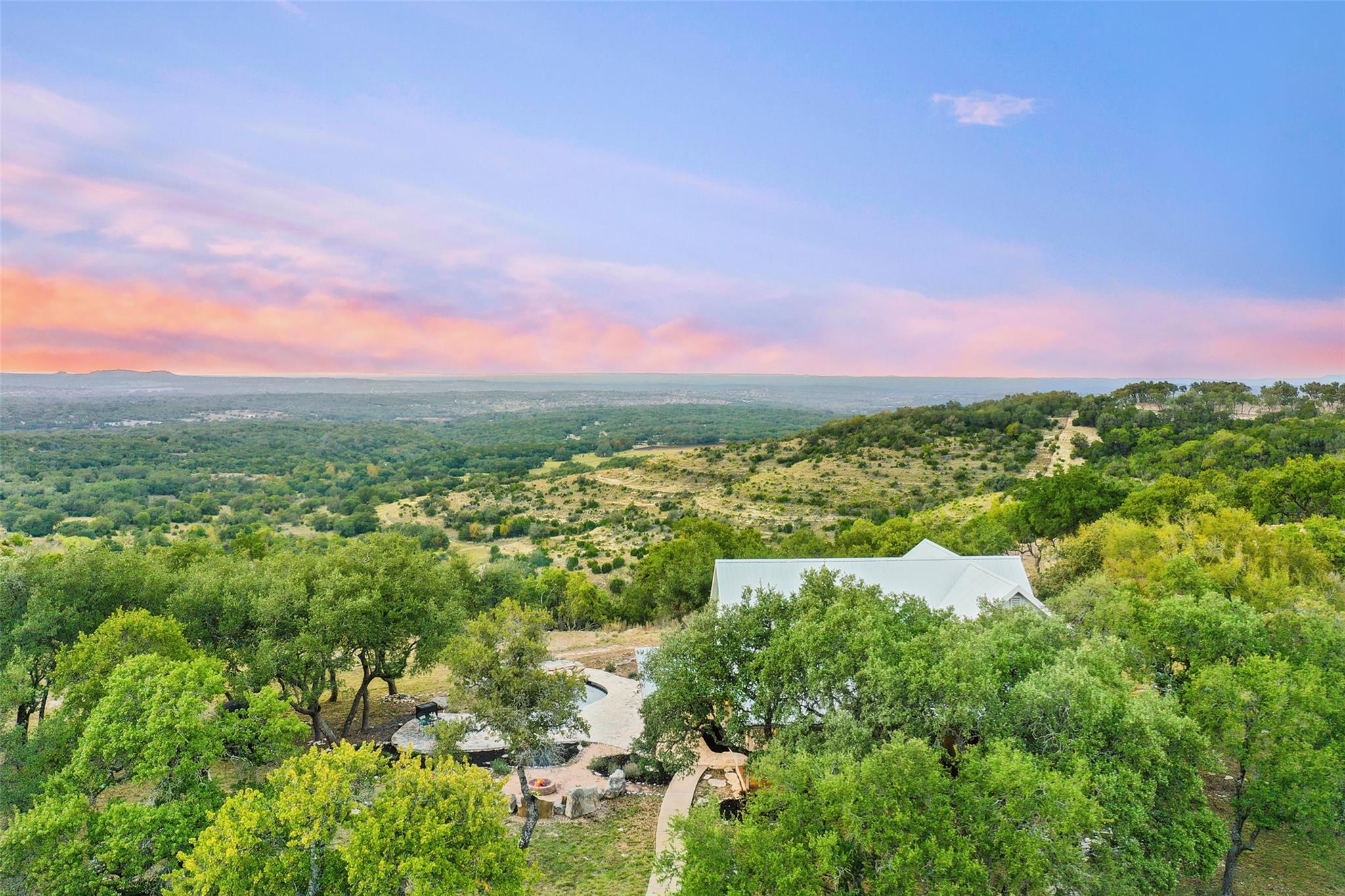 1161 Las Colinas Dr Property Photo 23