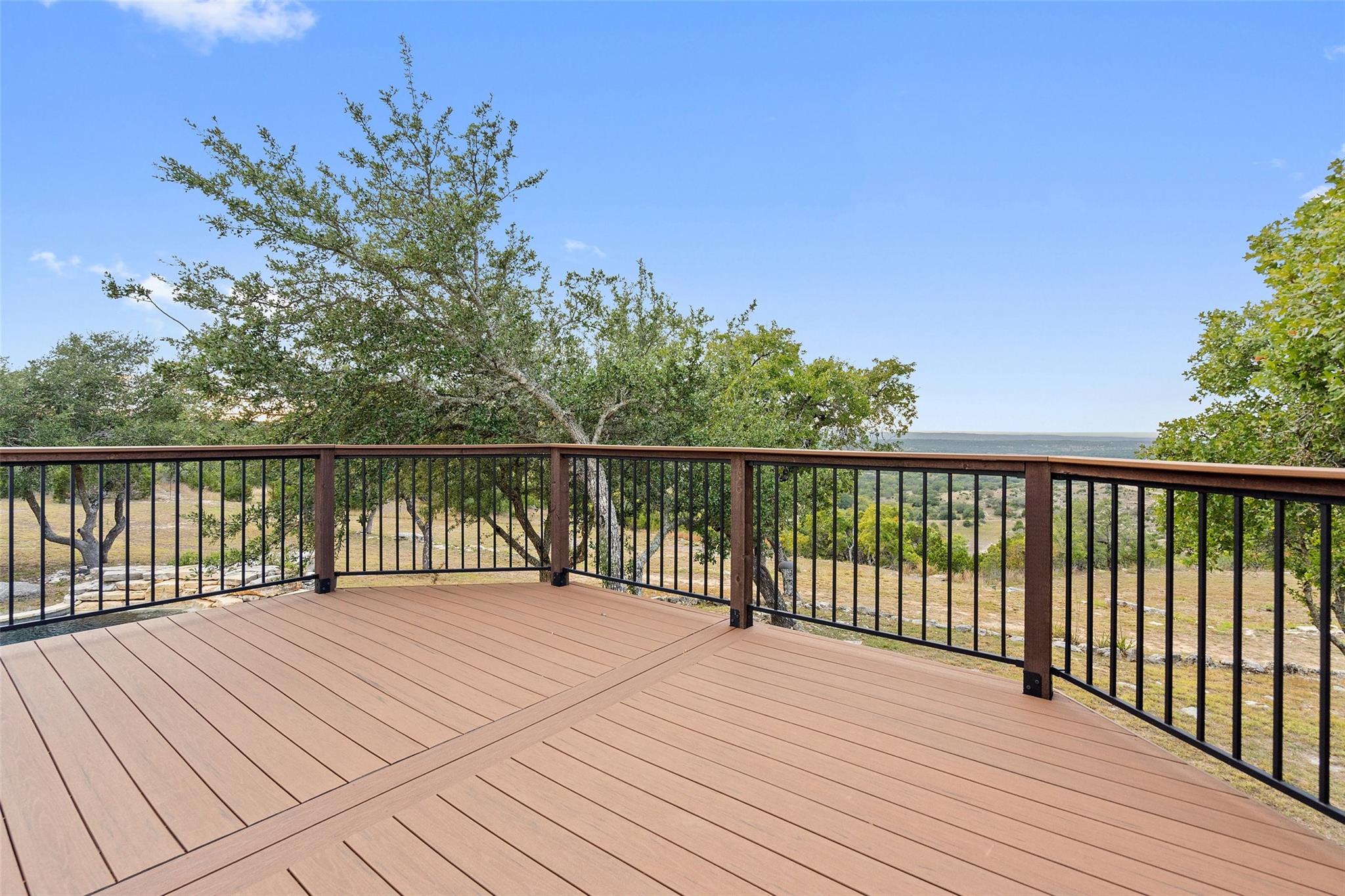 1161 Las Colinas Dr Property Photo 30